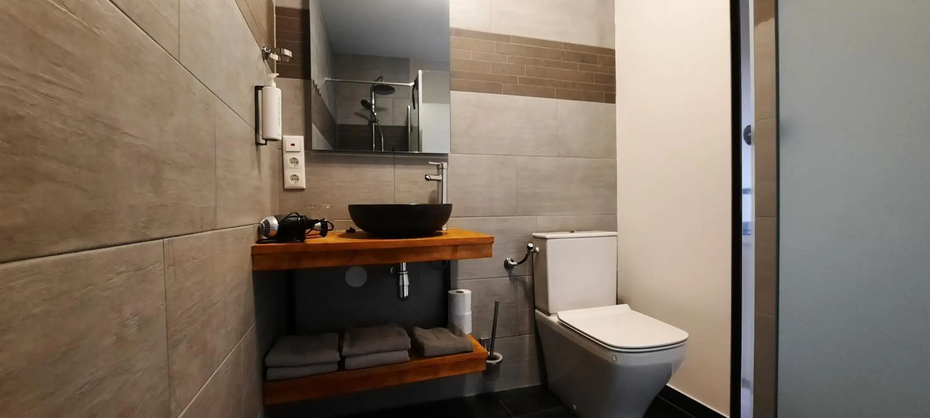Single Room in Hotel Crasborn Thorn Single Room in Hotel Crasborn Thorn