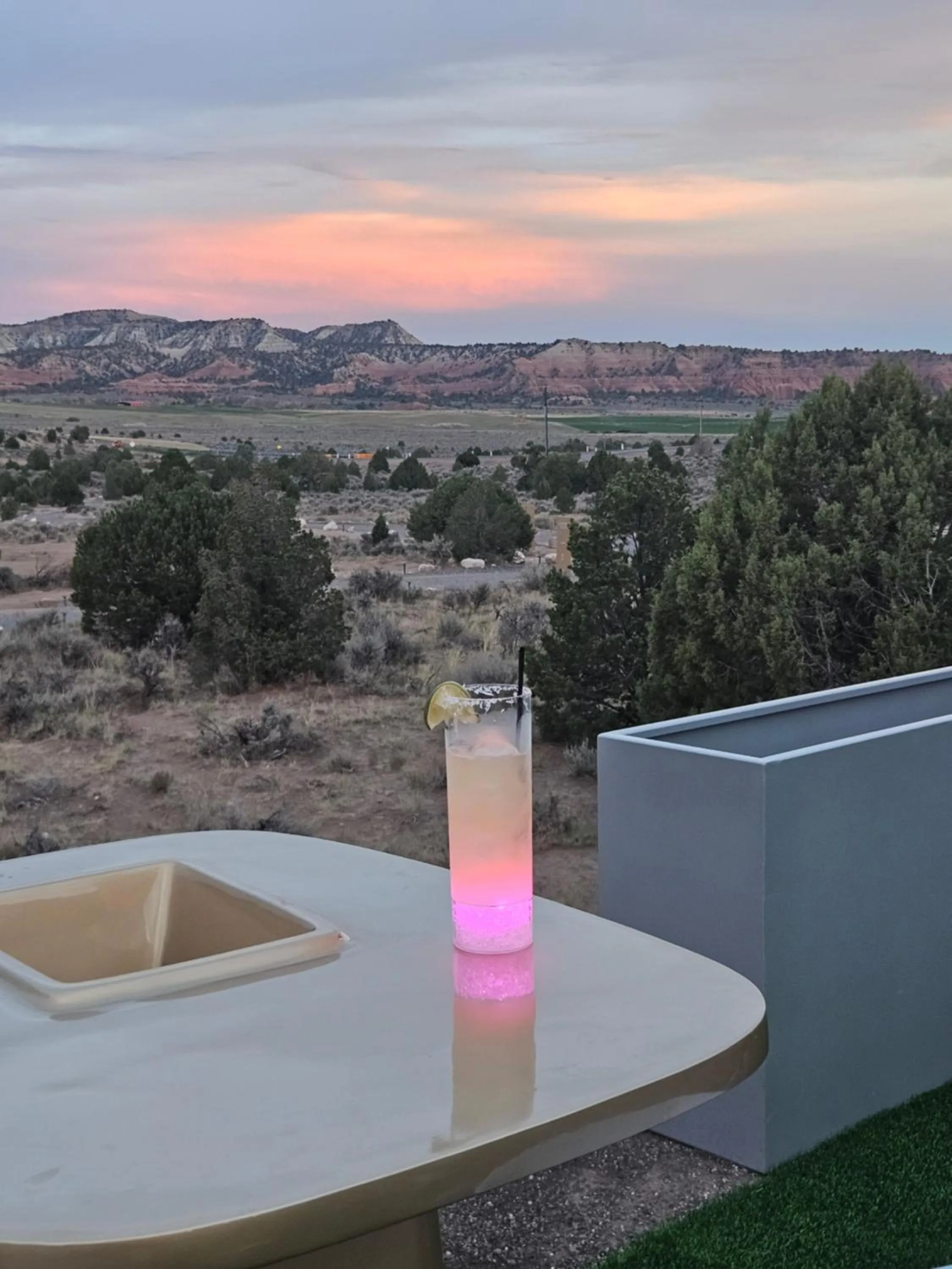 Restaurant/places to eat in Clear Sky Resorts - Bryce Canyon - Unique Stargazing Domes