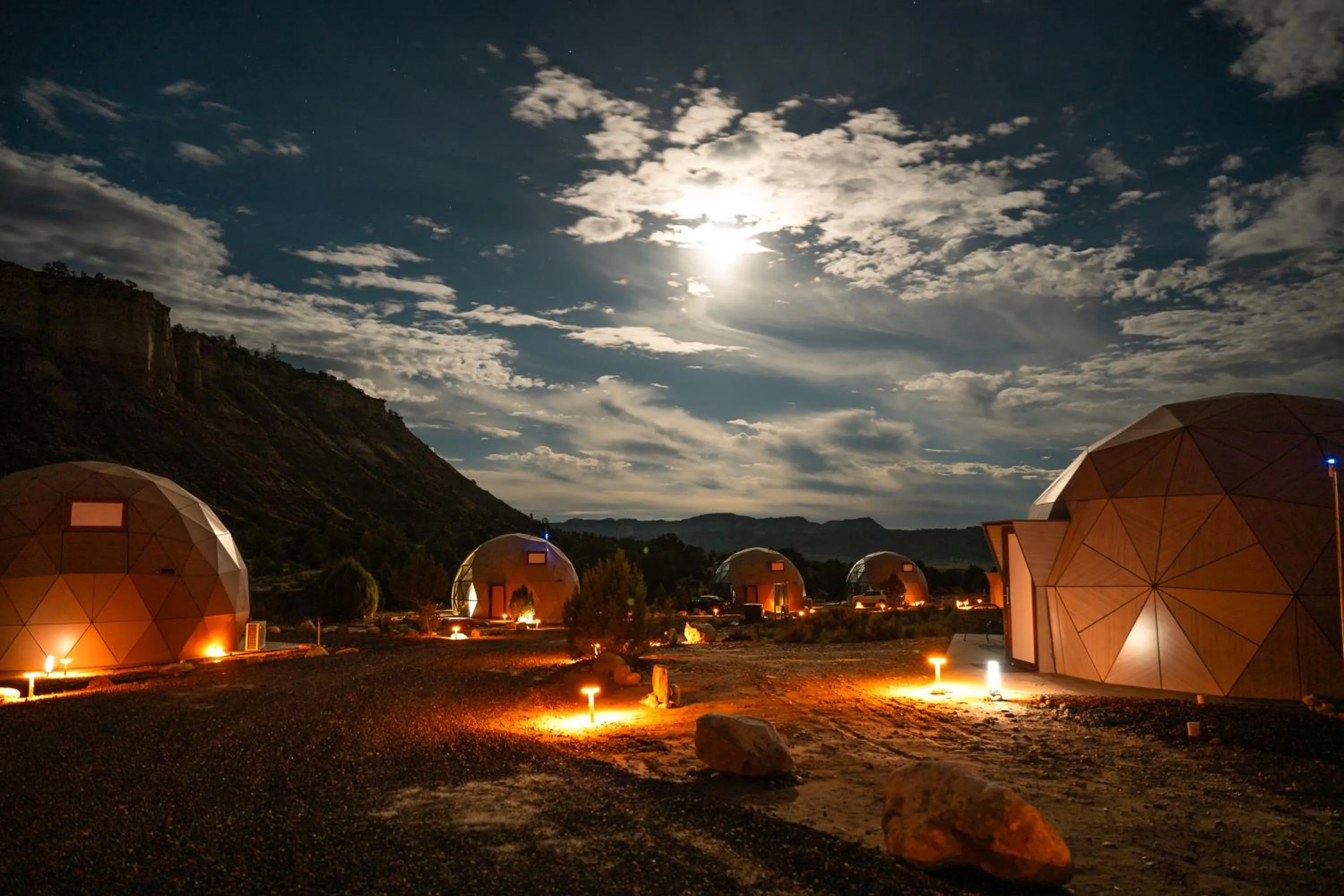 Property building in Clear Sky Resorts - Bryce Canyon - Unique Stargazing Domes