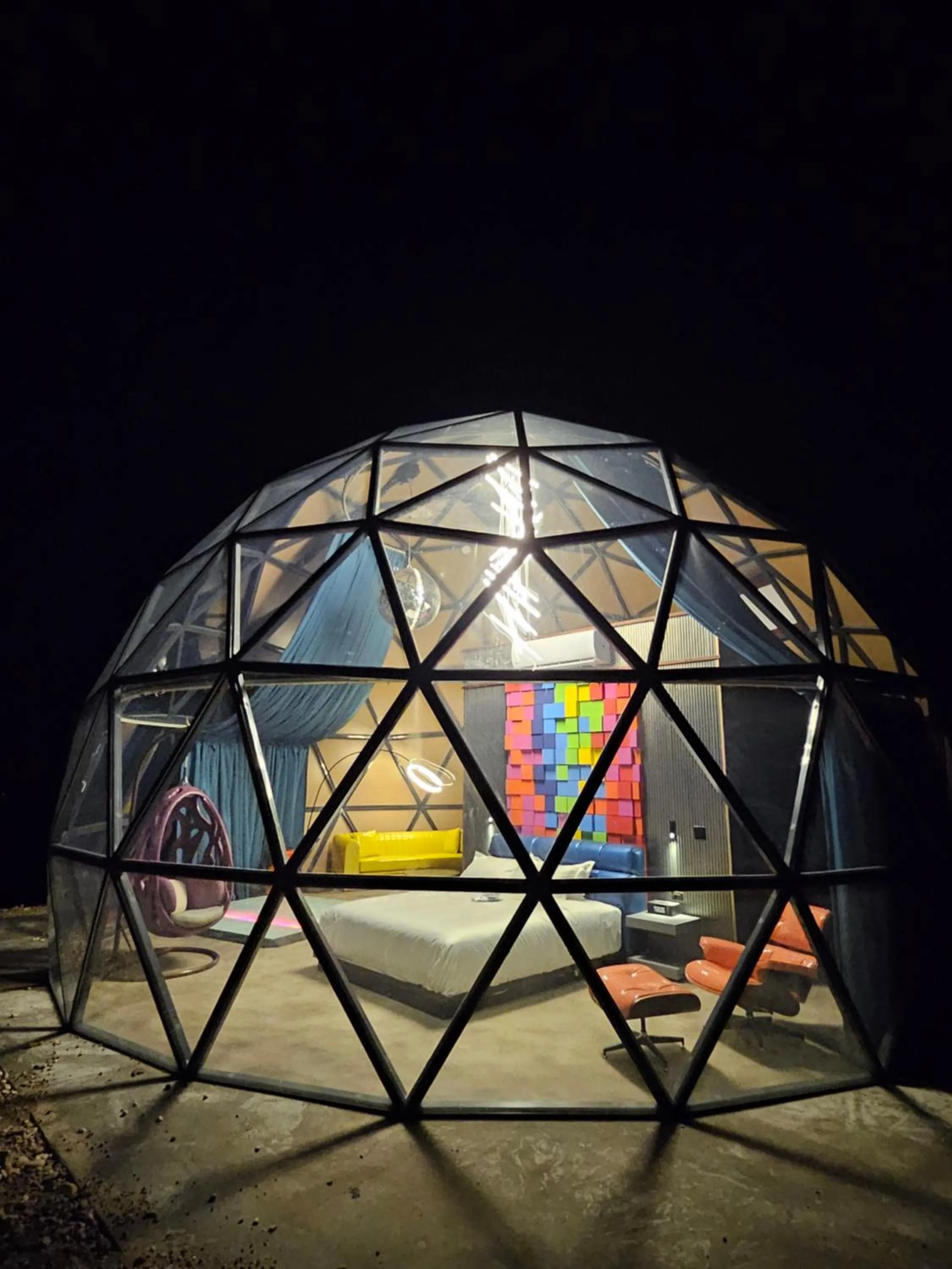 Bedroom in Clear Sky Resorts - Bryce Canyon - Unique Stargazing Domes