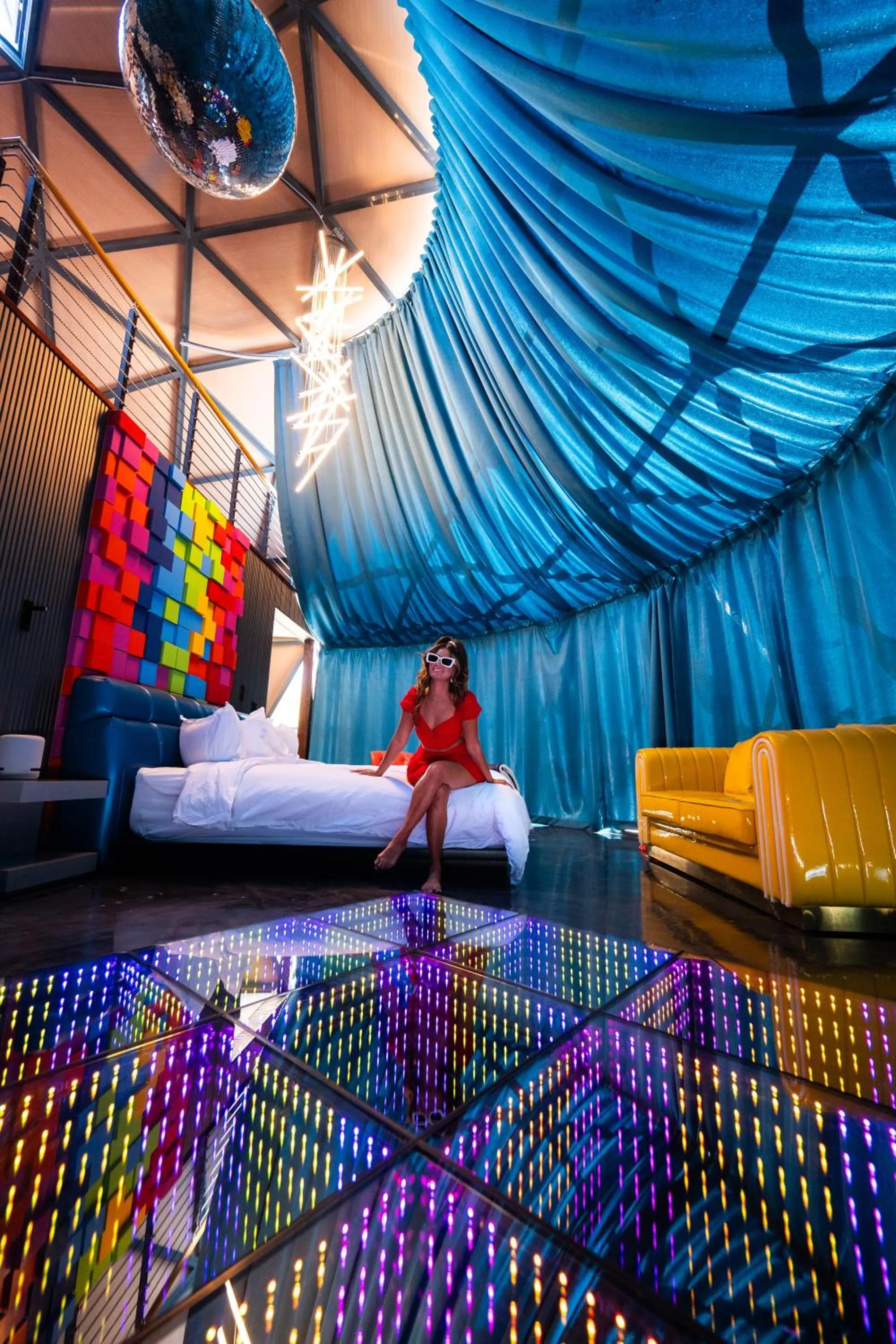 Bedroom, Bed in Clear Sky Resorts - Bryce Canyon - Unique Stargazing Domes