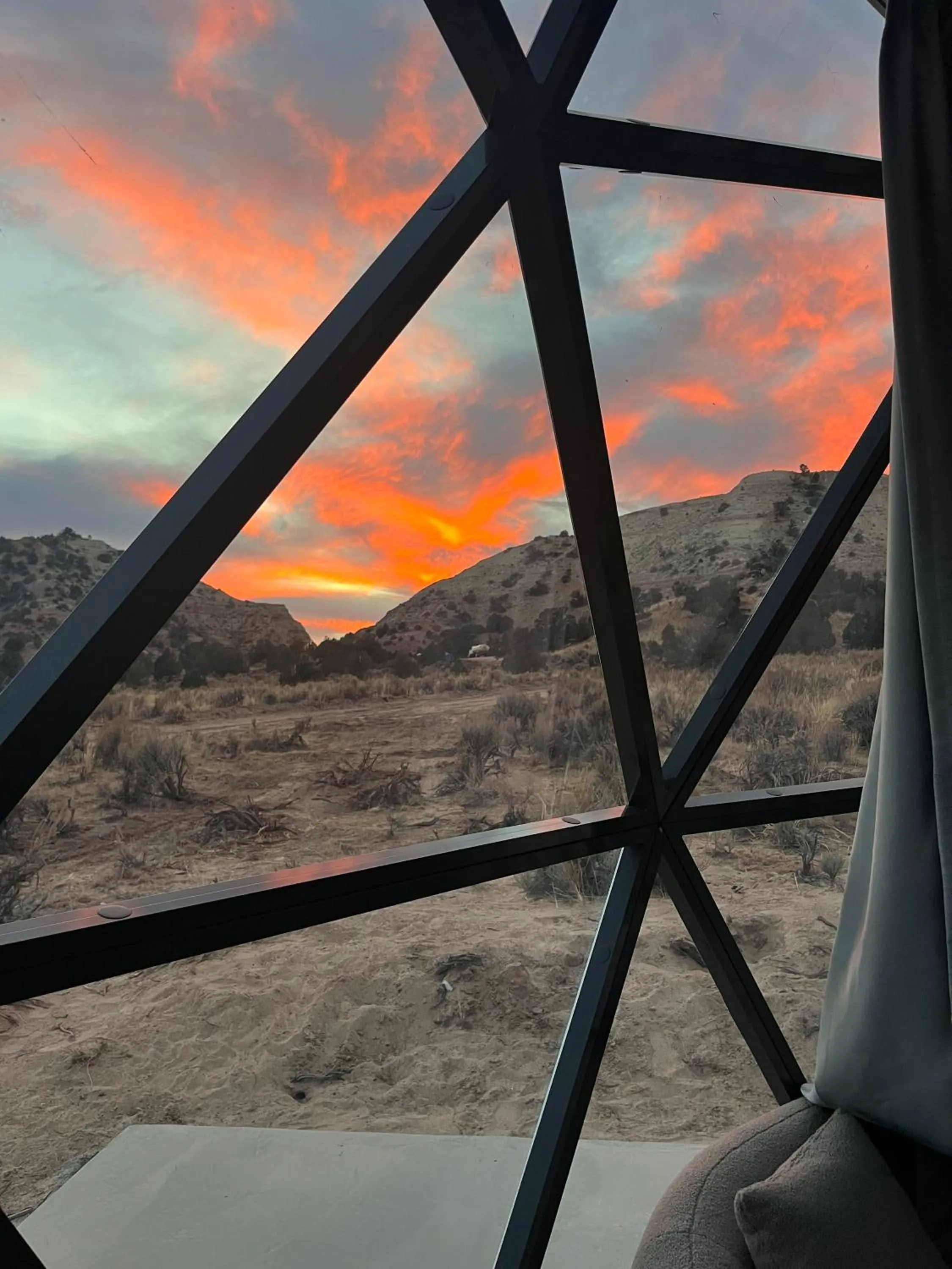 Sunset in Clear Sky Resorts - Bryce Canyon - Unique Stargazing Domes