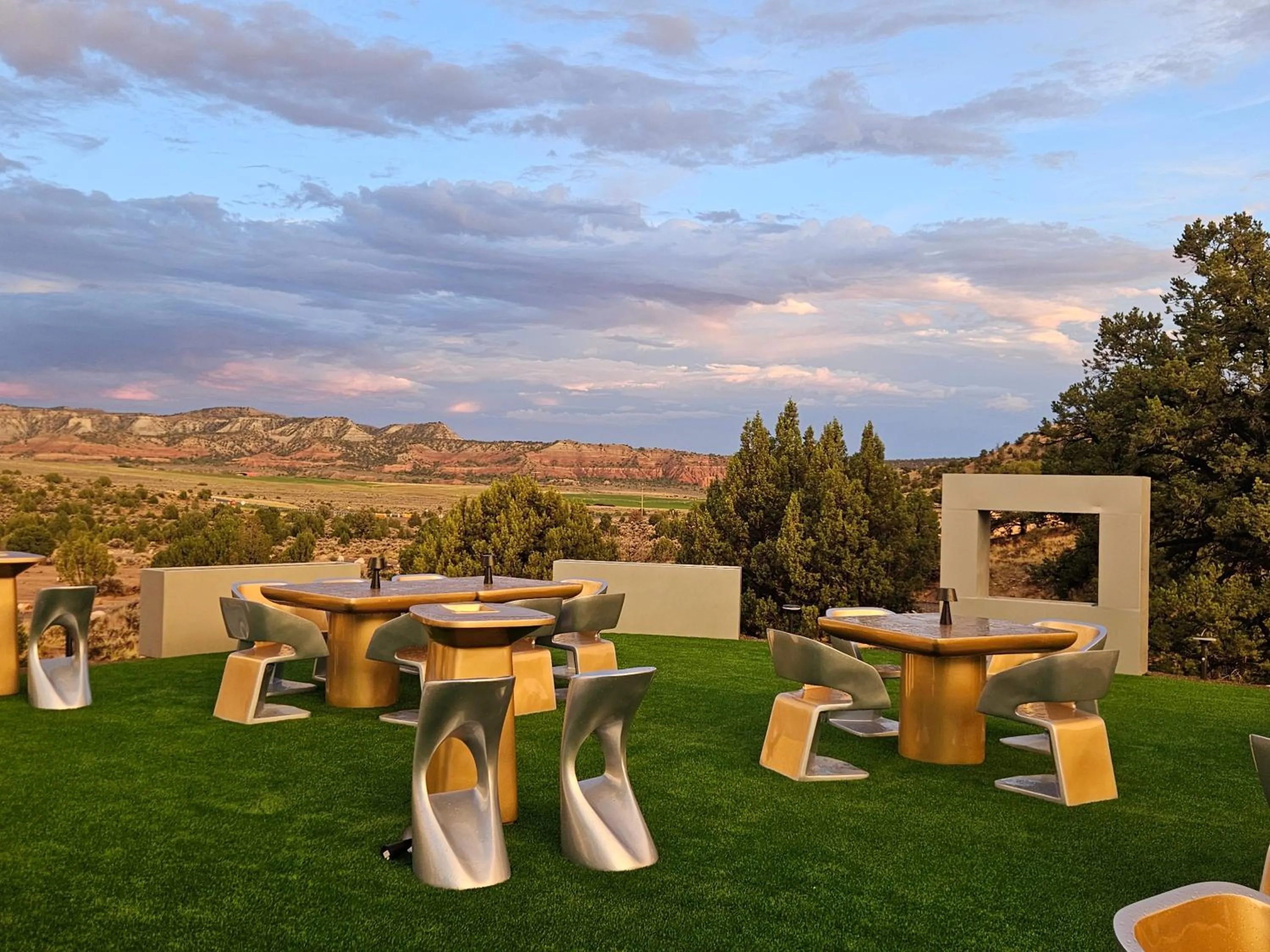 Restaurant/places to eat in Clear Sky Resorts - Bryce Canyon - Unique Stargazing Domes