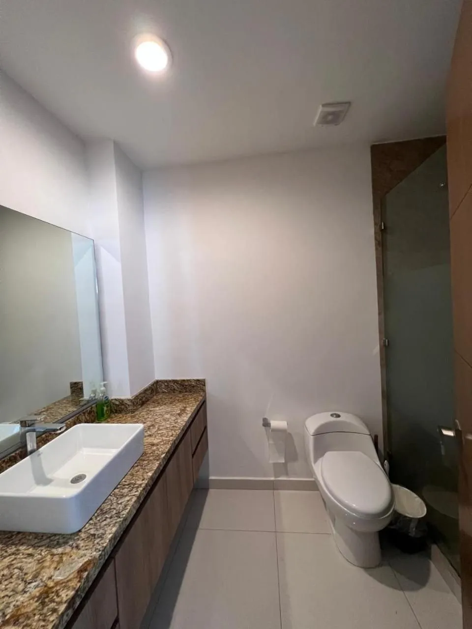 Bathroom in Monyxbnb at Zoho Skies