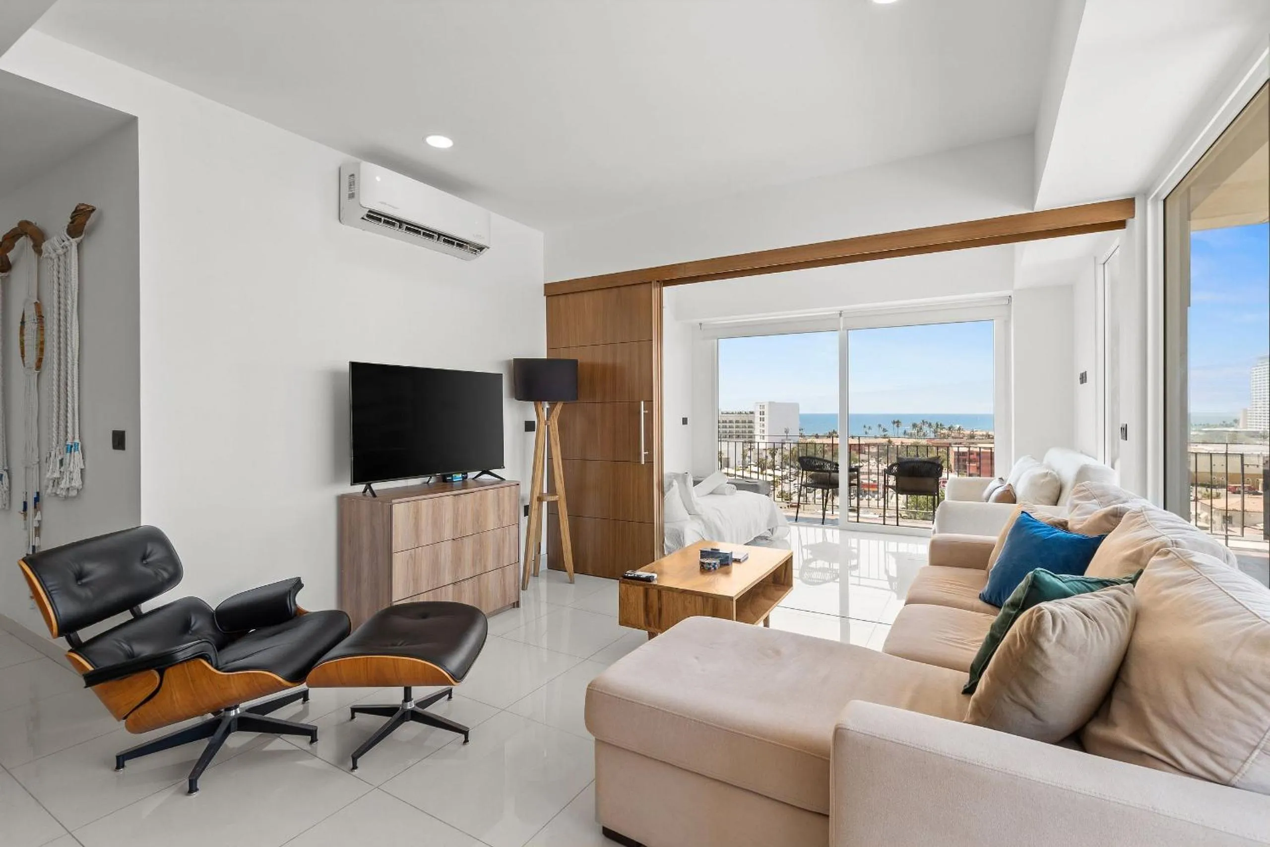 Living room in Monyxbnb at Zoho Skies