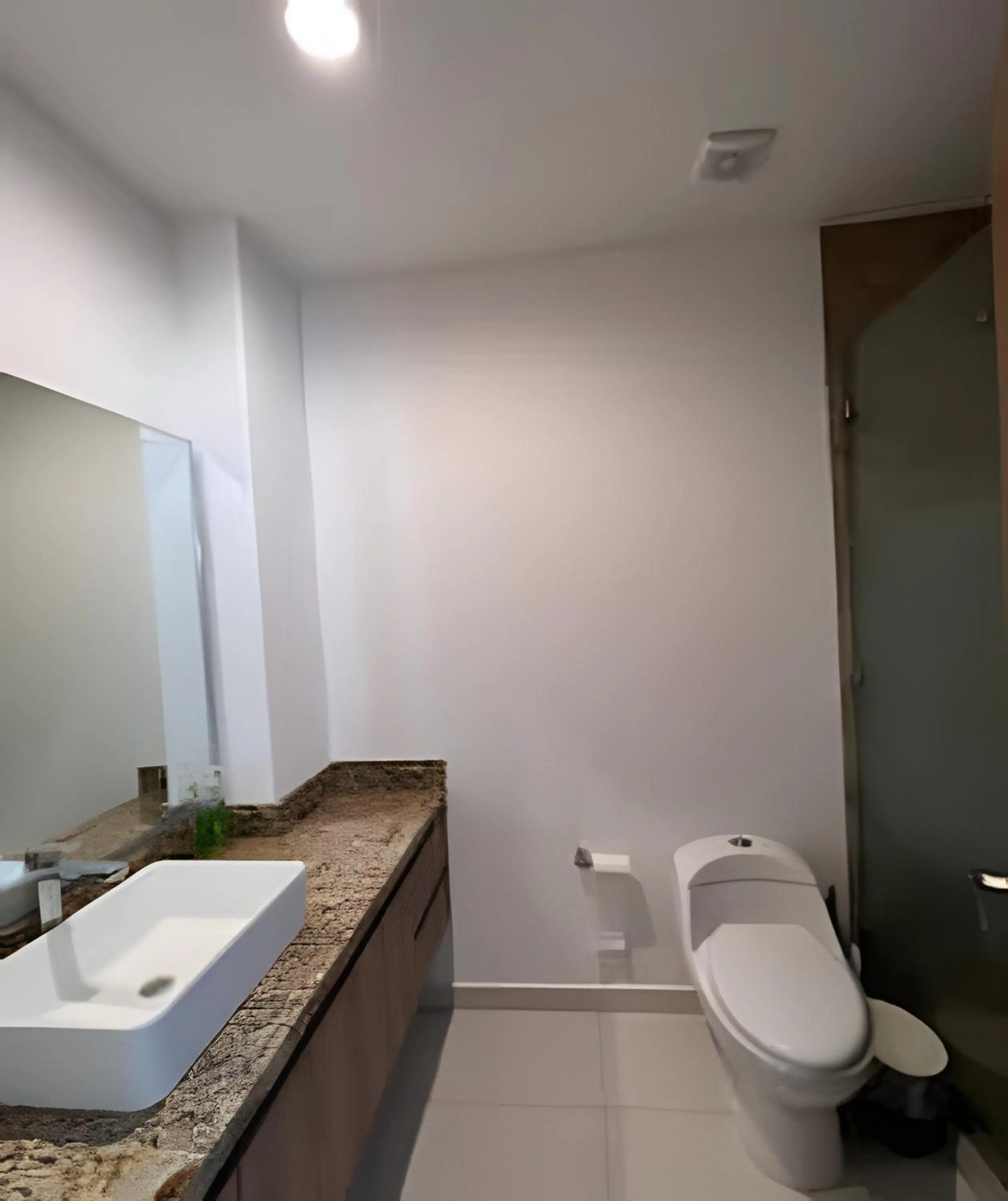 Toilet in Monyxbnb at Zoho Skies