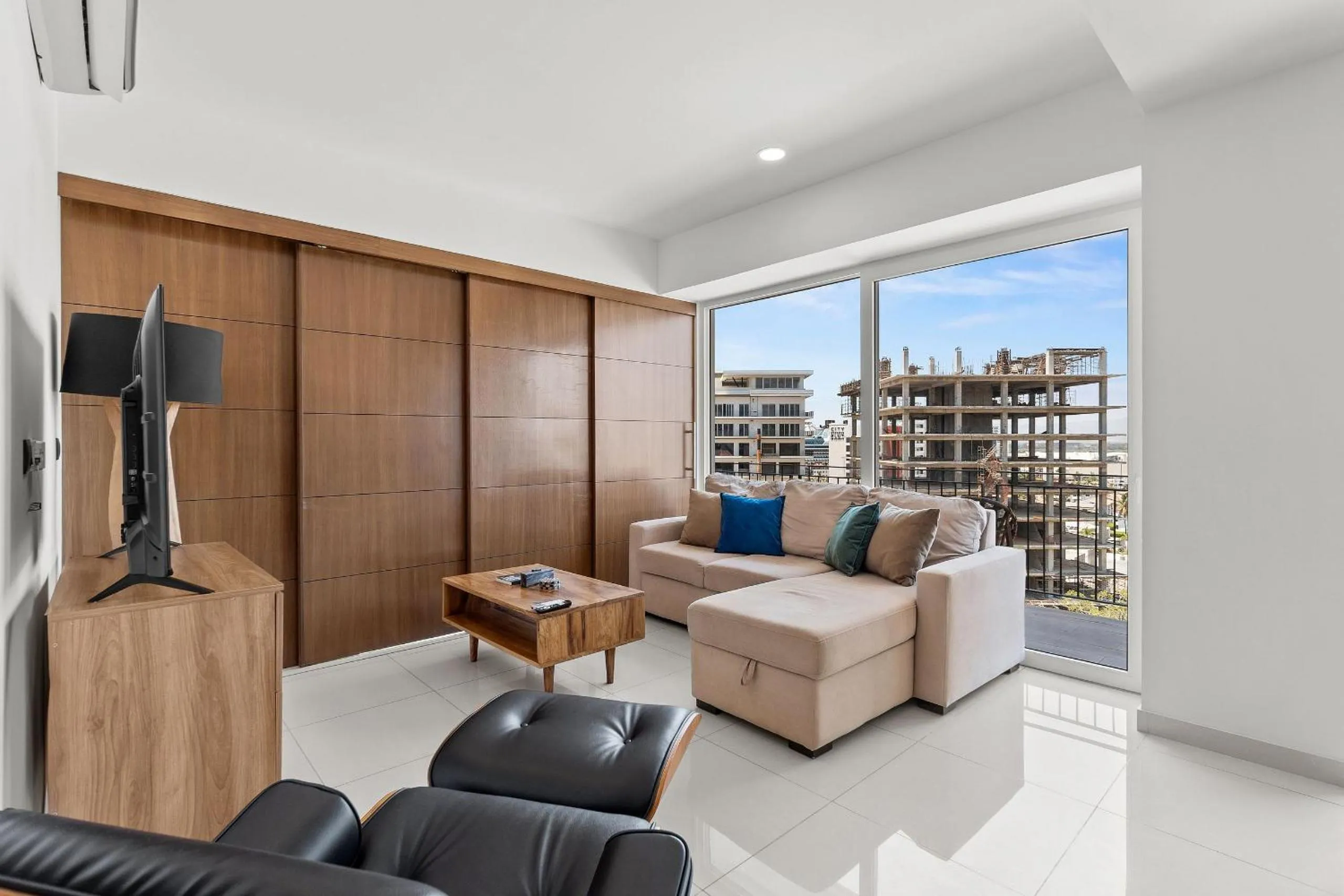 Living room in Monyxbnb at Zoho Skies