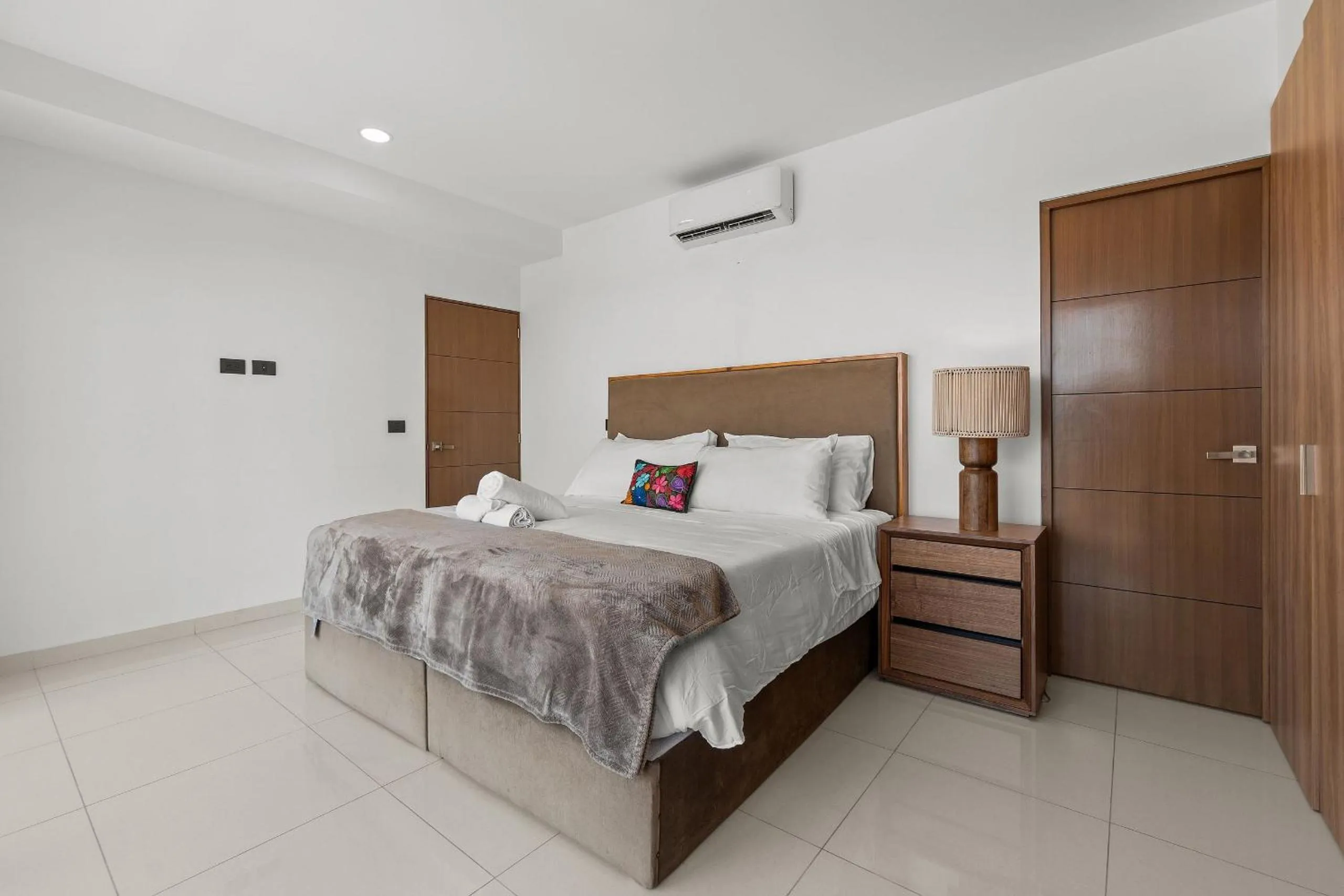 Bed in Monyxbnb at Zoho Skies