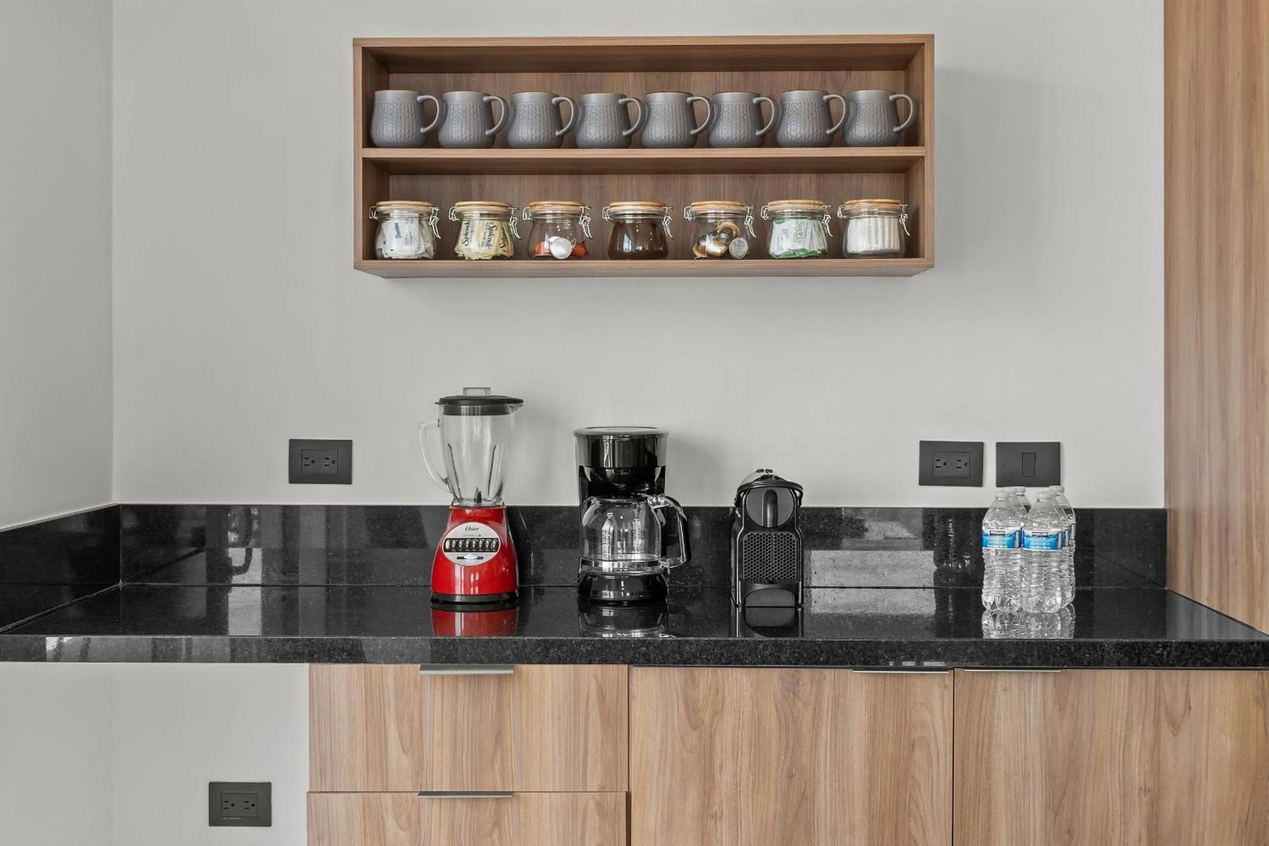 Coffee/tea facilities in Monyxbnb at Zoho Skies