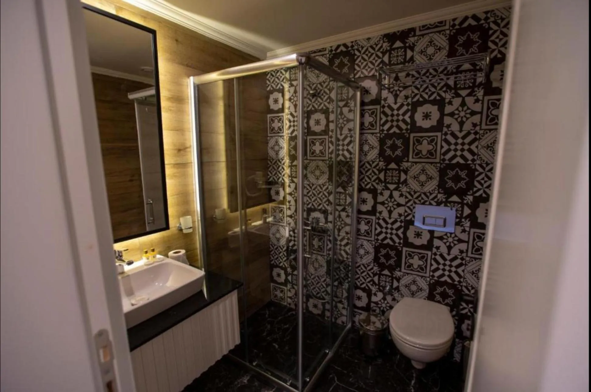 Shower in MIR'AMOR GARDEN Resort Hotel-ALL INCLUSIVE