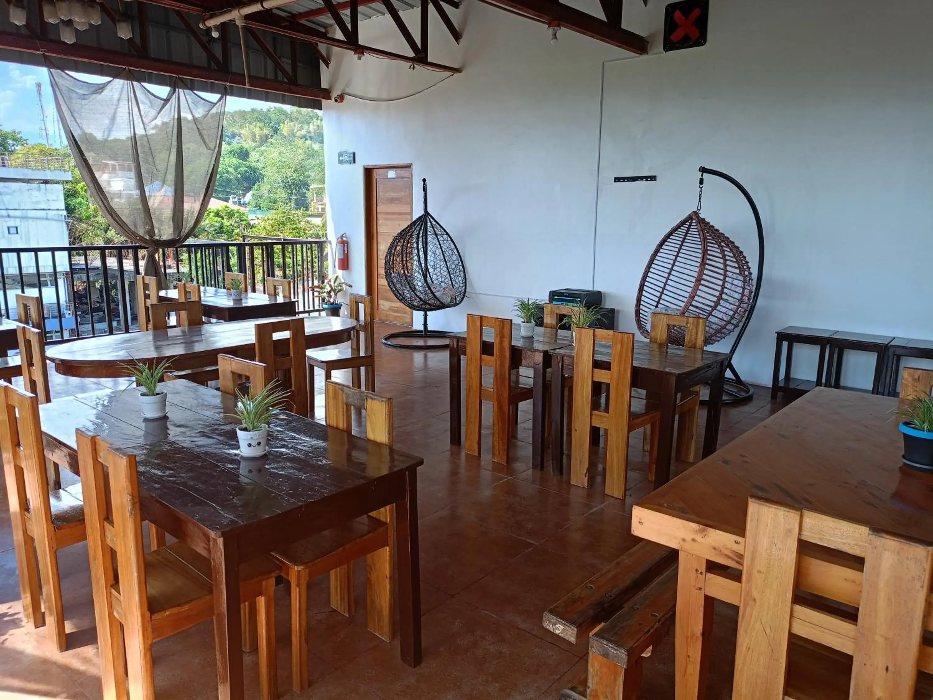 Alec Lodge Alec Lodge