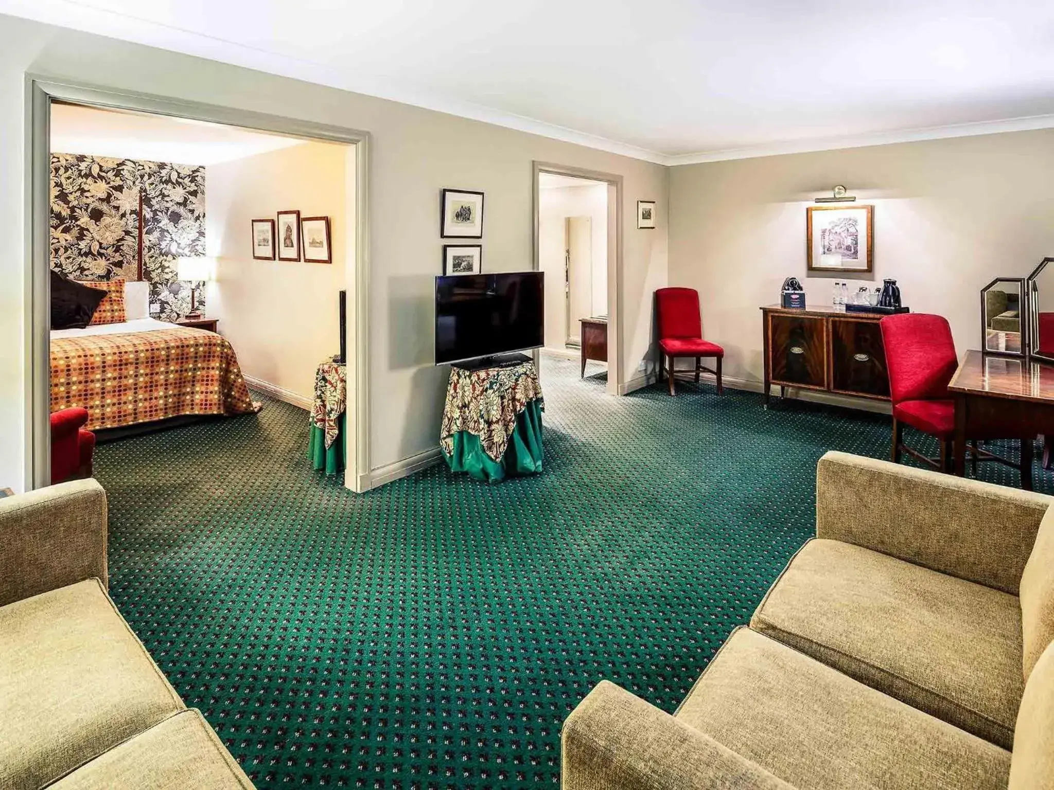 Bedroom in Mercure Norwich Hotel Bedroom in Mercure Norwich Hotel