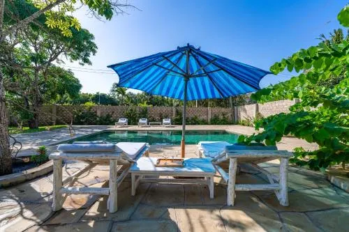 Swimming pool in Hibiscus