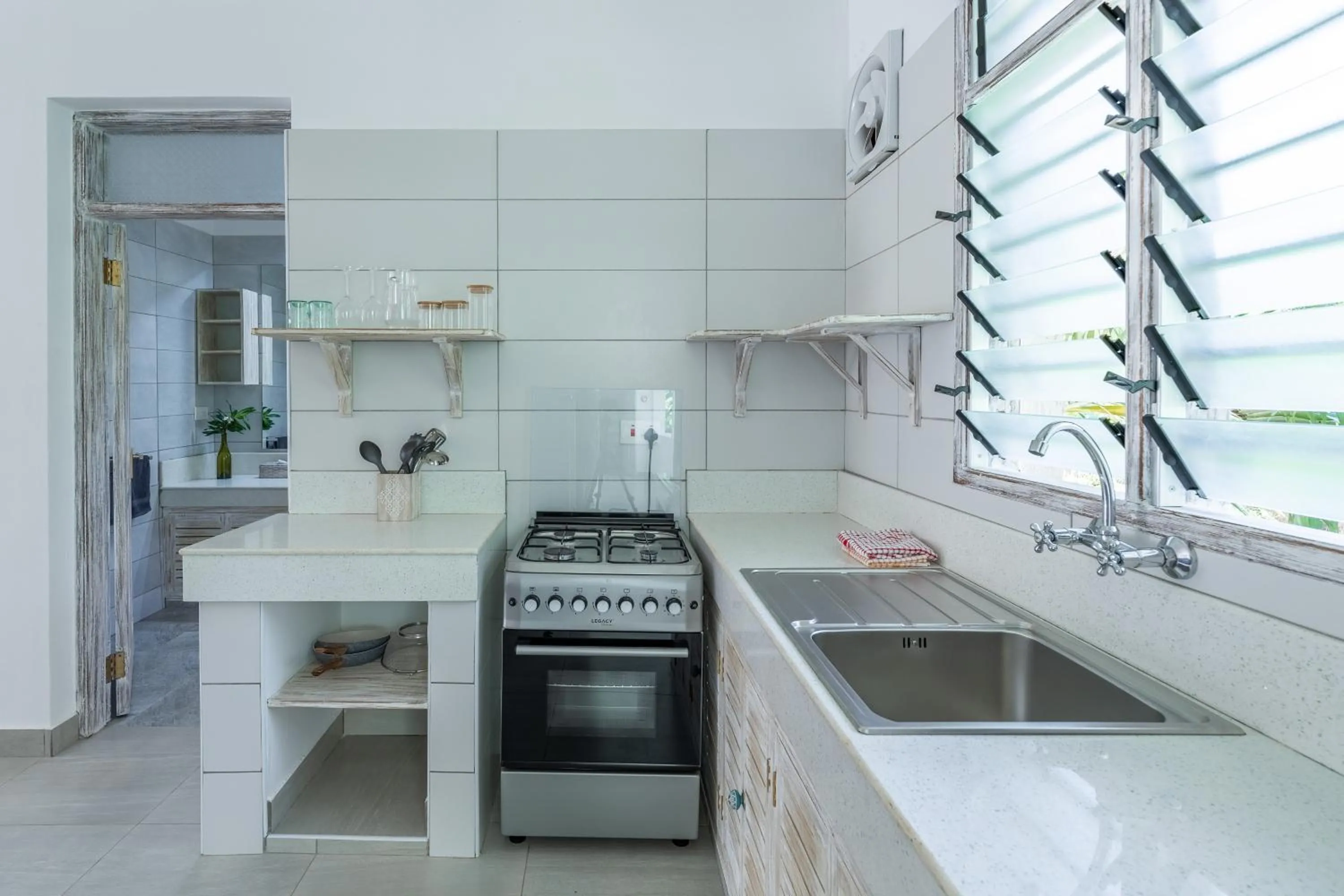 Kitchen or kitchenette in Hibiscus