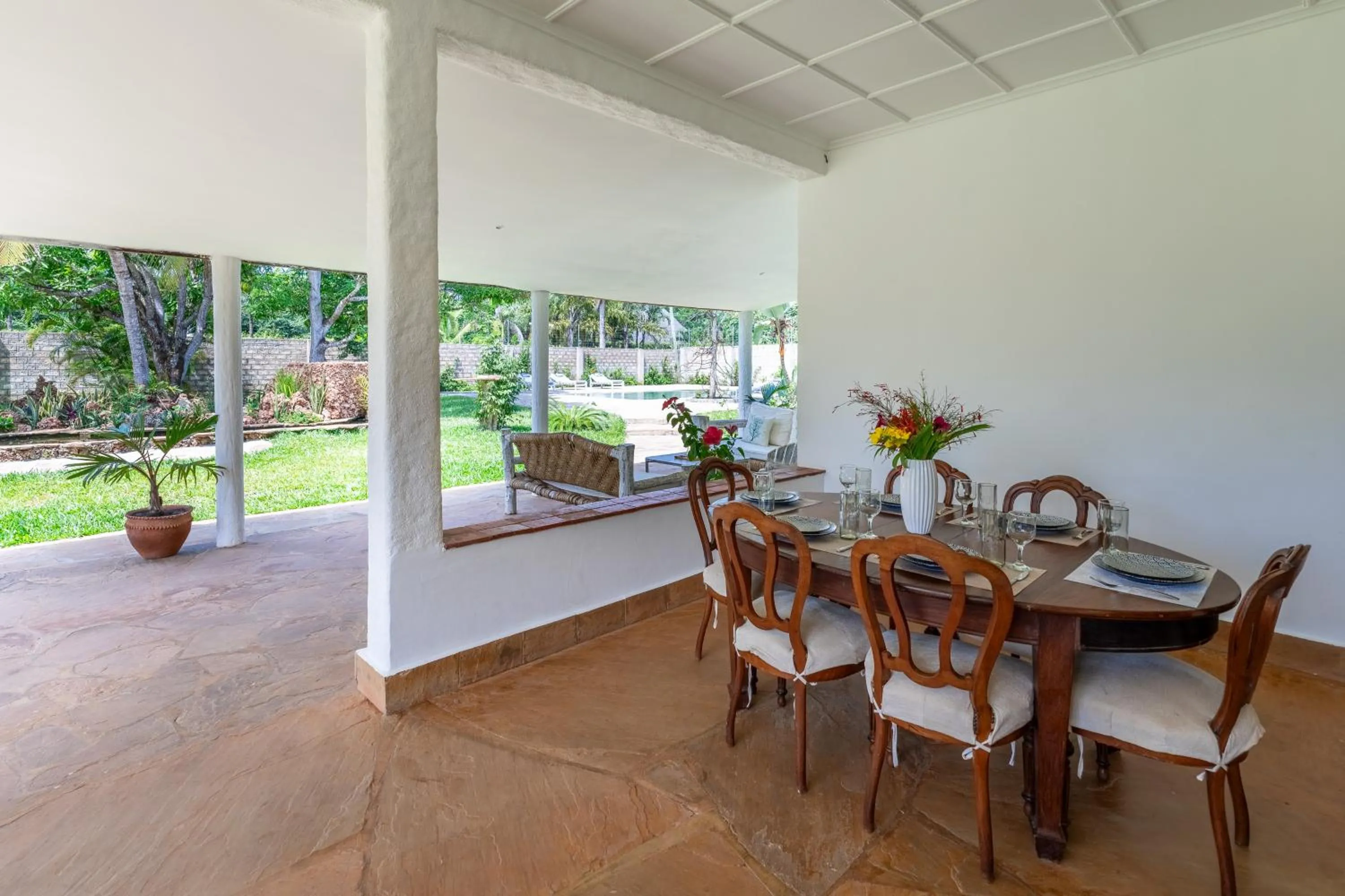 Dining area in Hibiscus