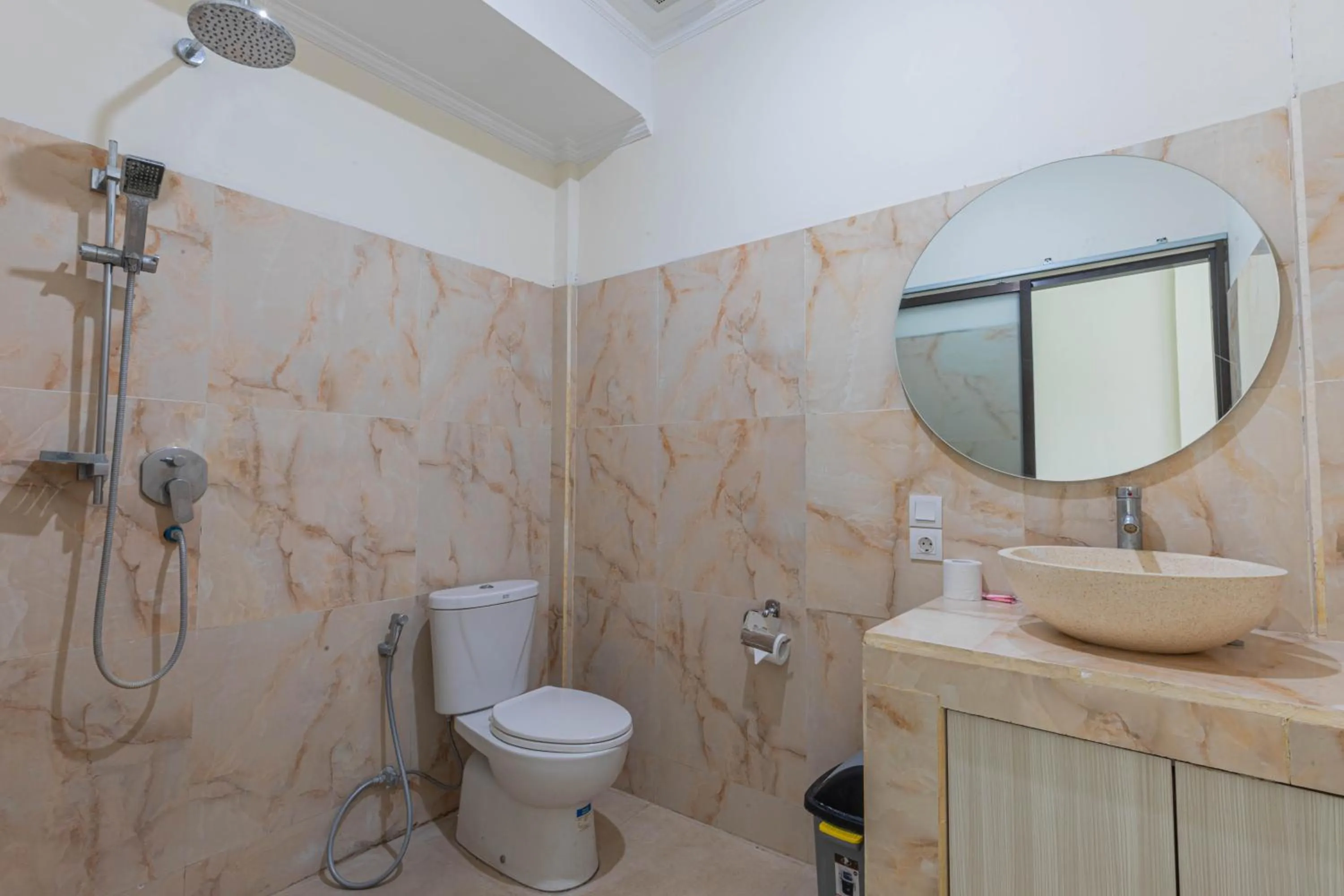 Shower in Sedana Cottage