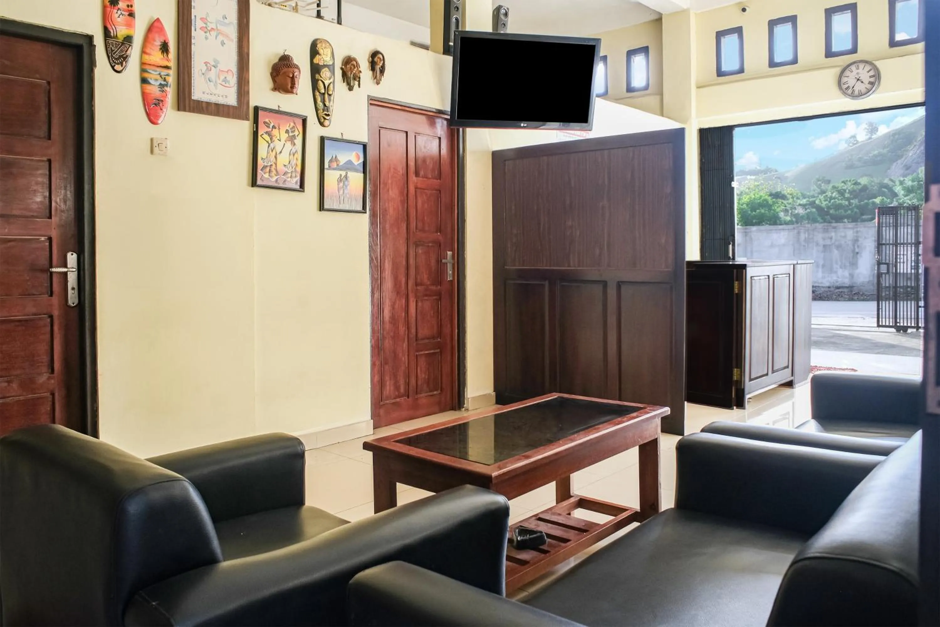 Lobby or reception in OYO 93332 Kharis Home Stay