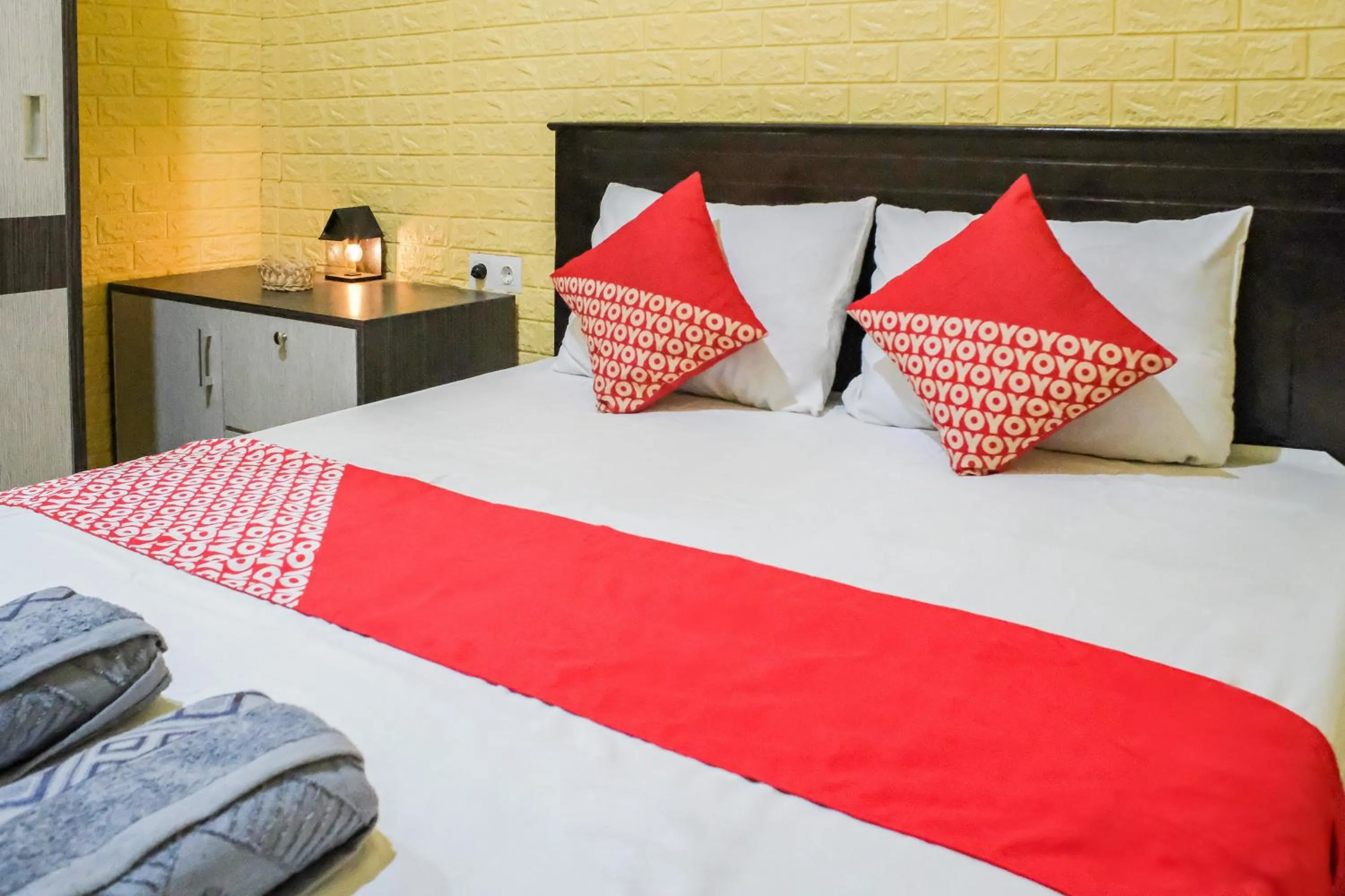 Bedroom, Bed in OYO 93333 Rama Home Stay