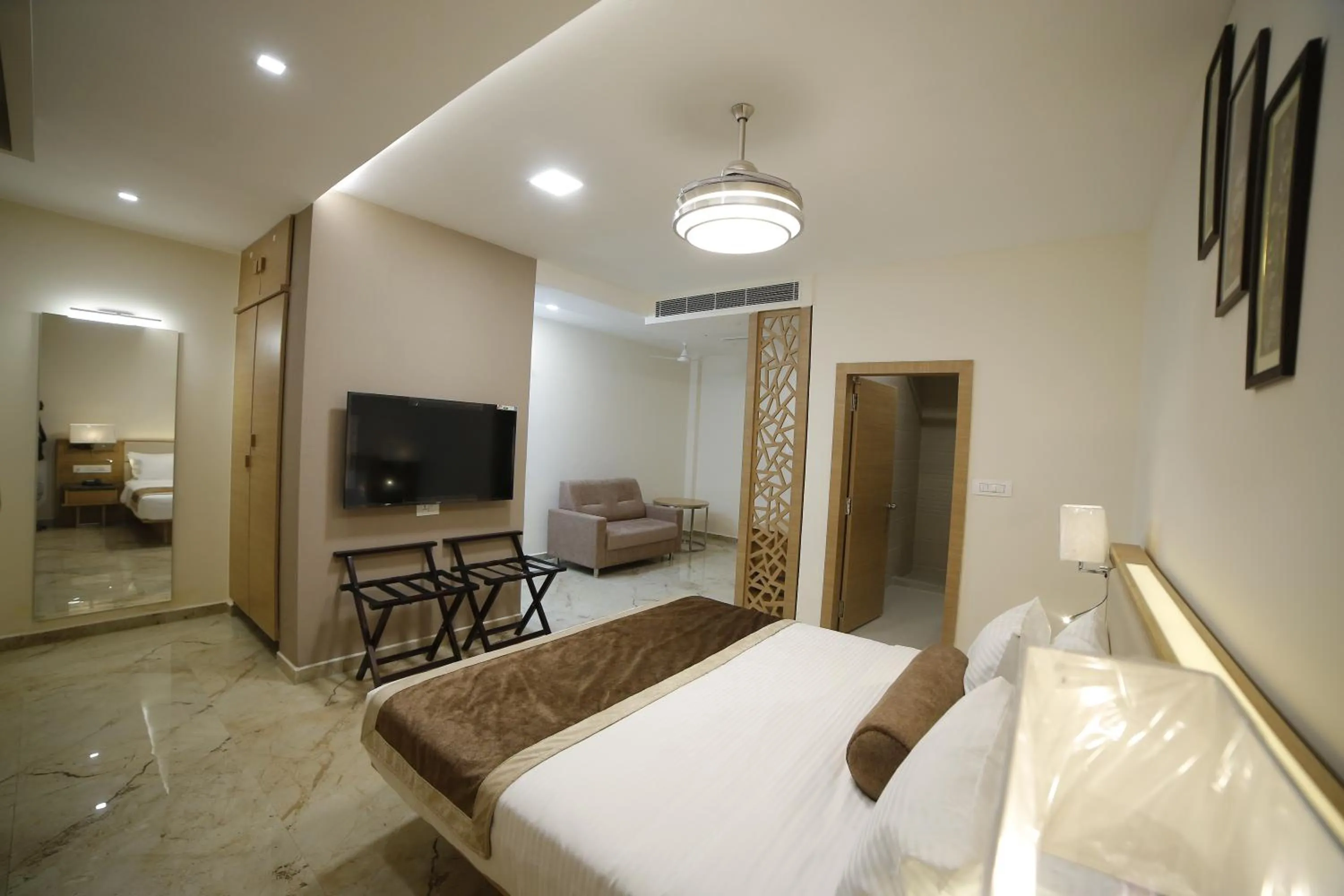 Photo of the whole room in Hotel Annapurna De Royal