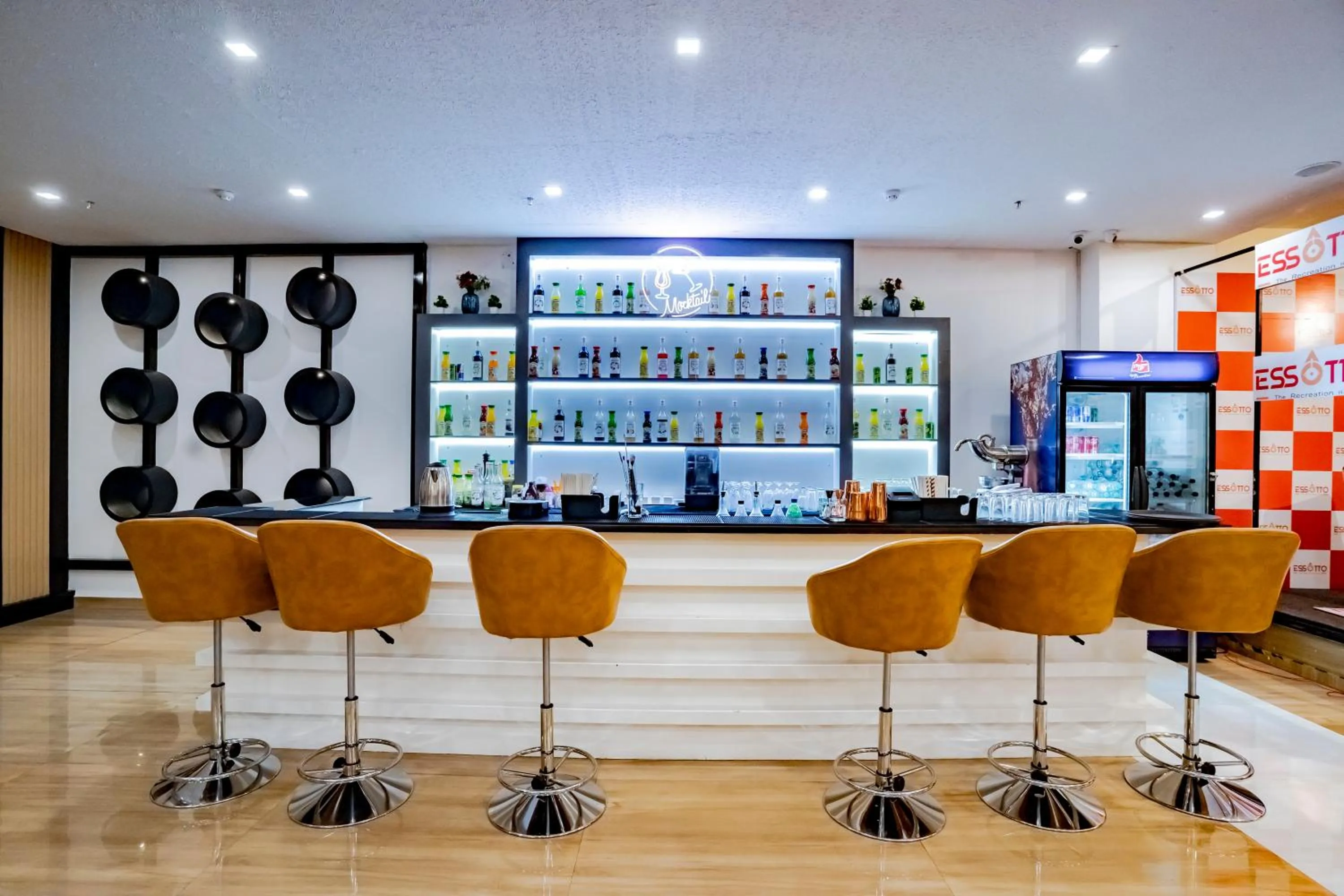 Lounge or bar in Essotto Recreation Hub