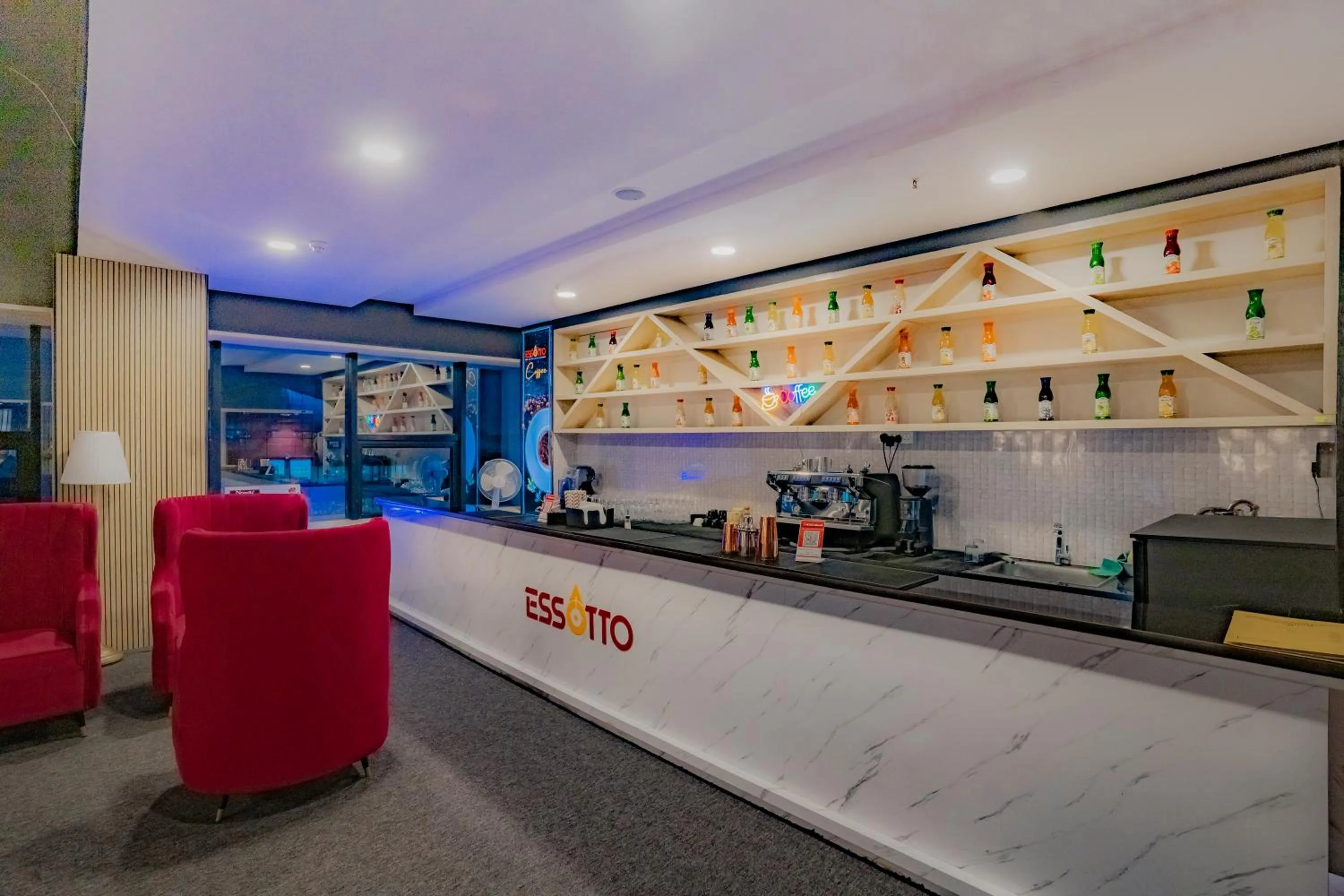 Lounge or bar in Essotto Recreation Hub