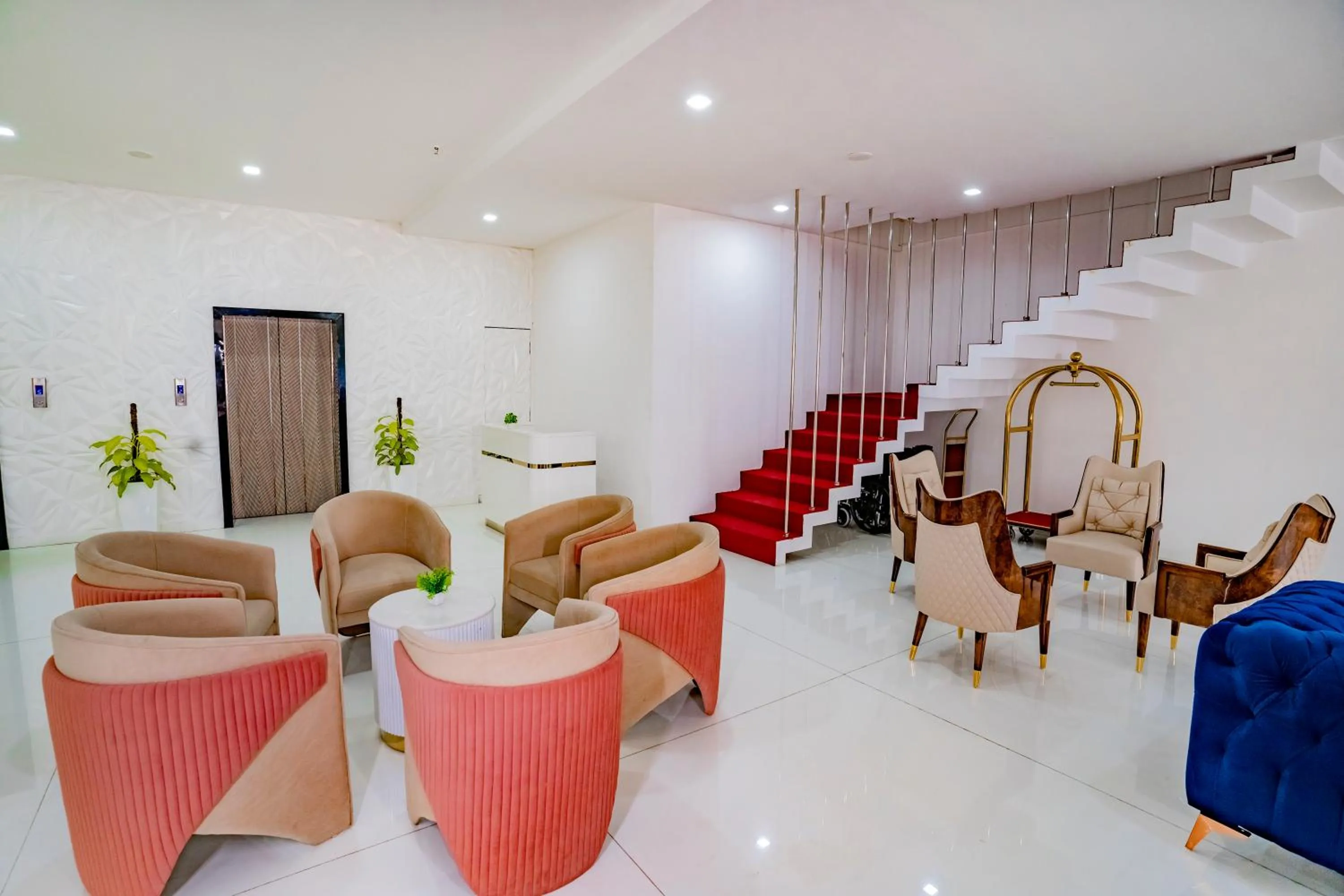 Lobby or reception in Essotto Recreation Hub