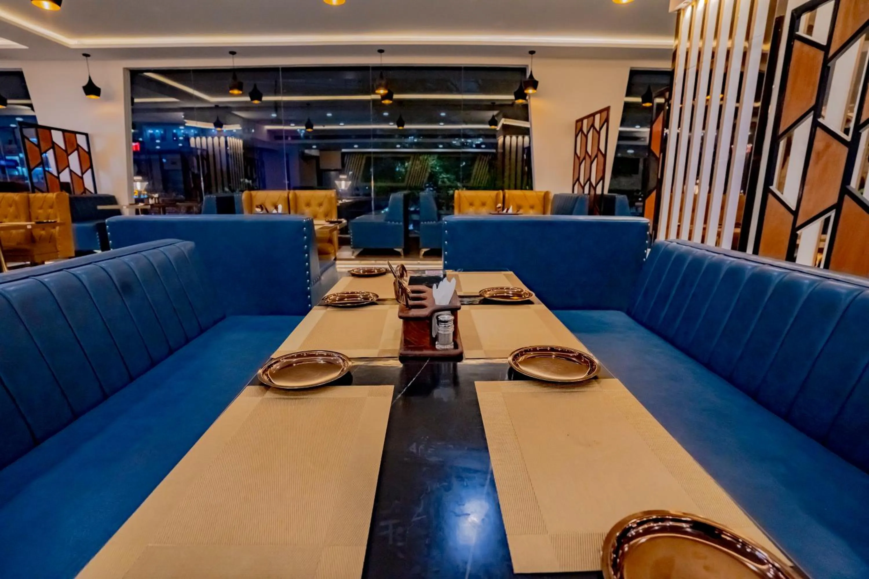 Restaurant/places to eat in Essotto Recreation Hub