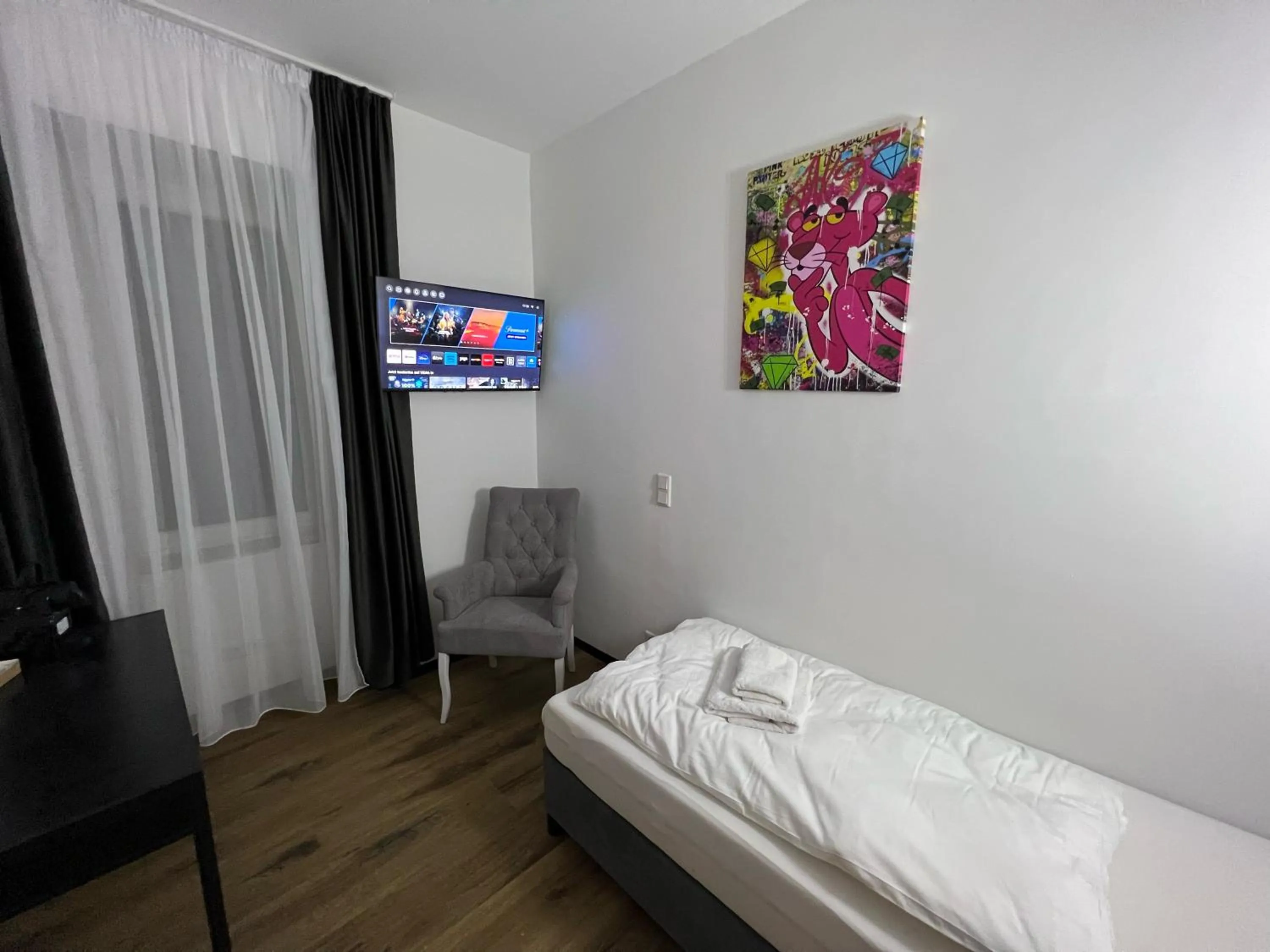 Photo of the whole room, Bed in Hotel Elisei