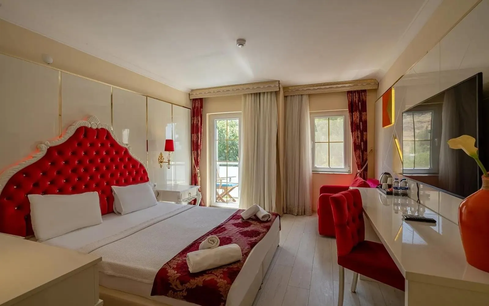 Photo of the whole room, Bed in Golden Beach Resort & Spa