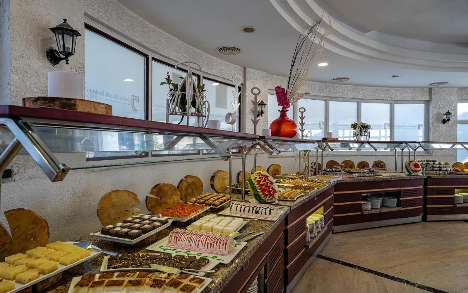 Food in Golden Beach Resort & Spa