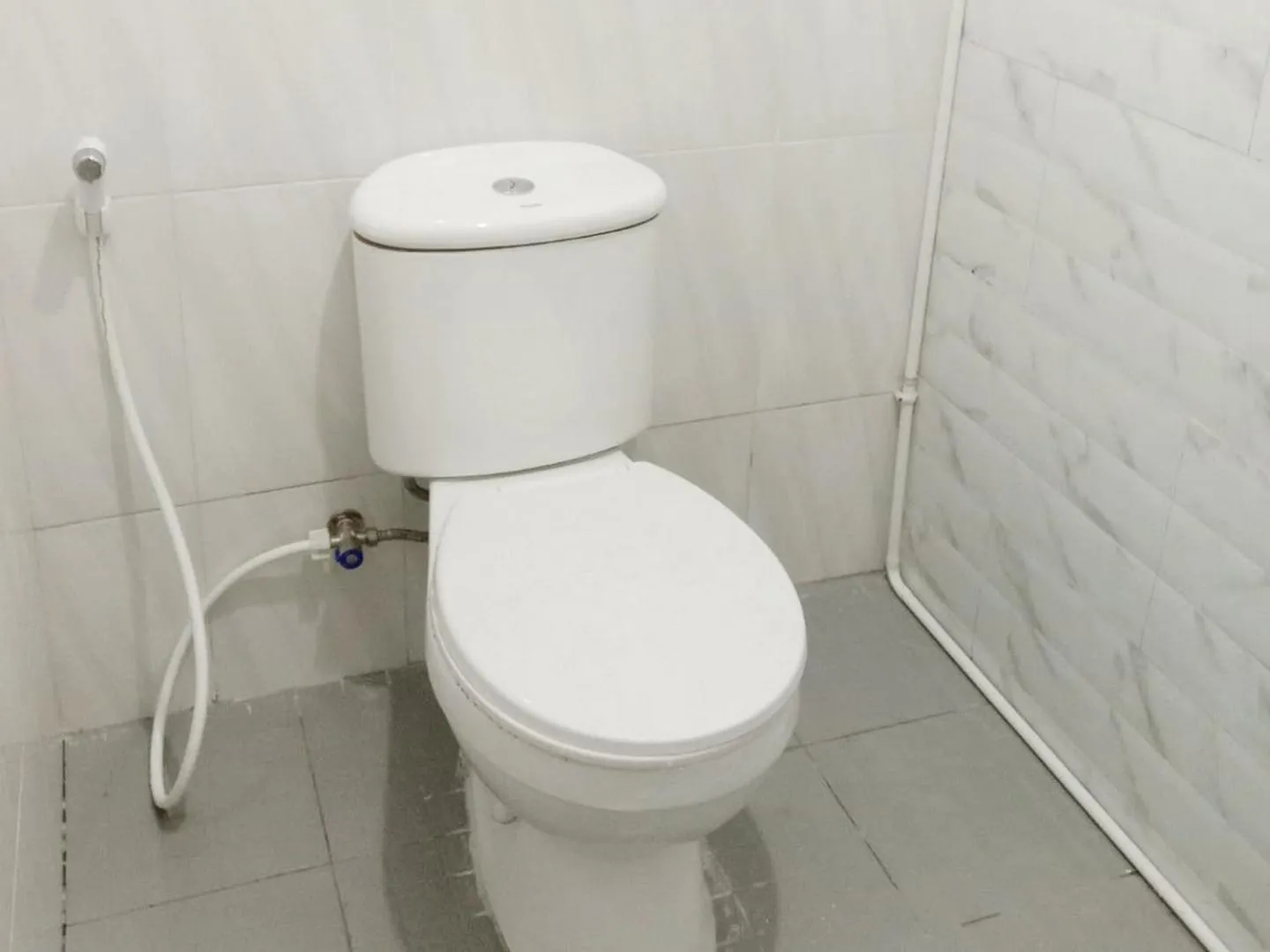 Bathroom in Hotel 889 Syariah Redpartner Banda Aceh