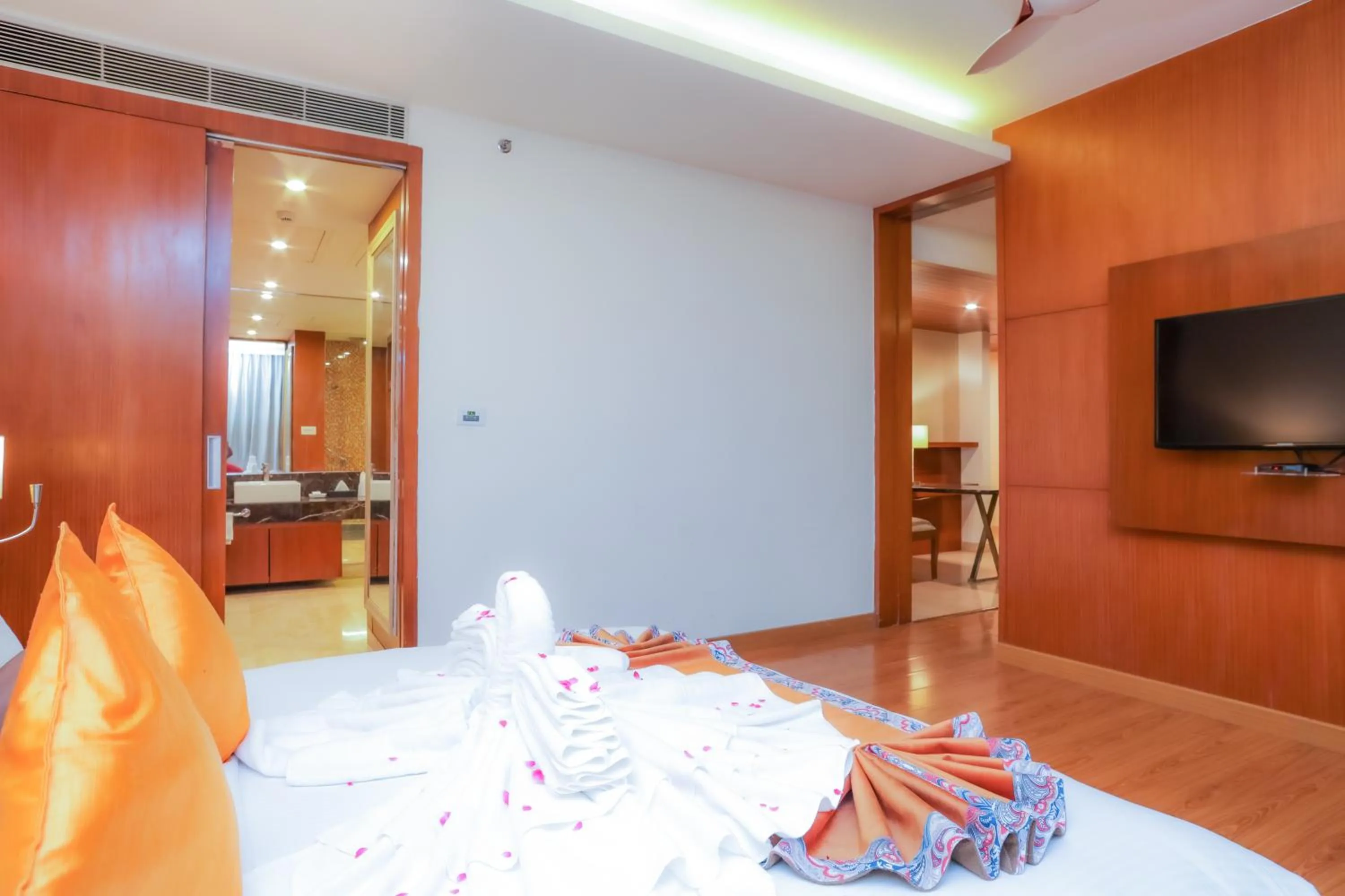 Bedroom, Bed in The Conway