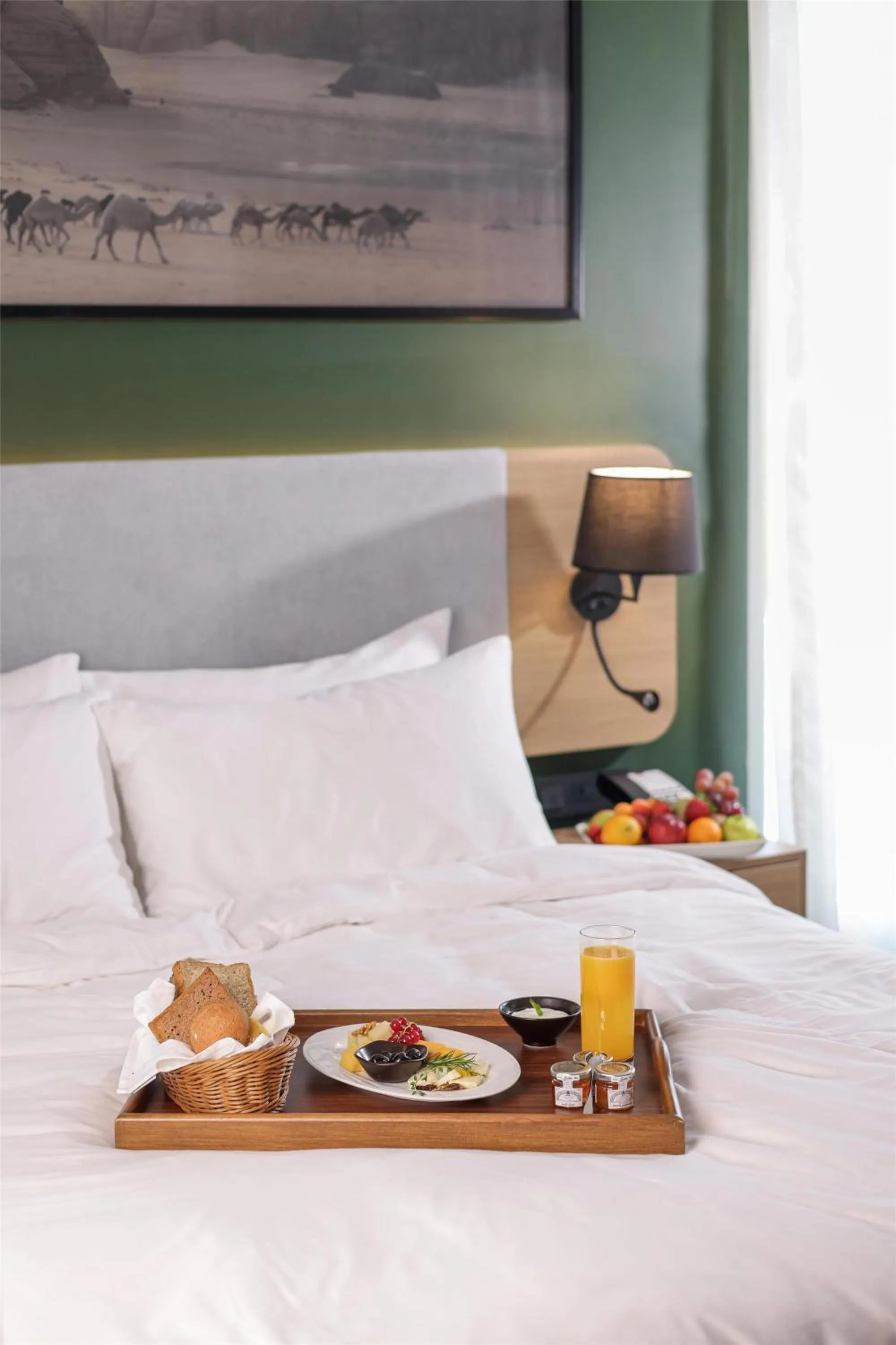 Food and drinks, Bed in Radisson Hotel & Residence Riyadh Olaya