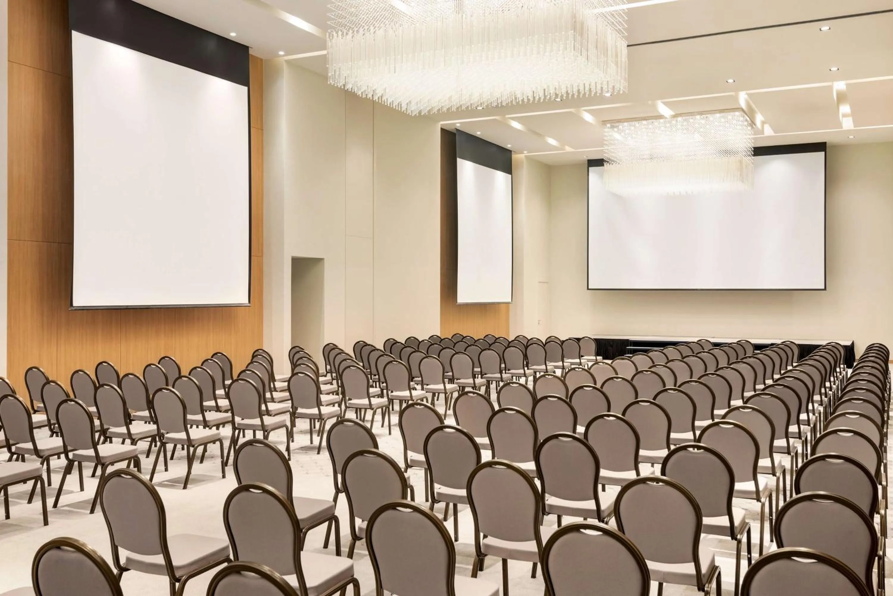 Banquet/Function facilities in Radisson Hotel & Residence Riyadh Olaya