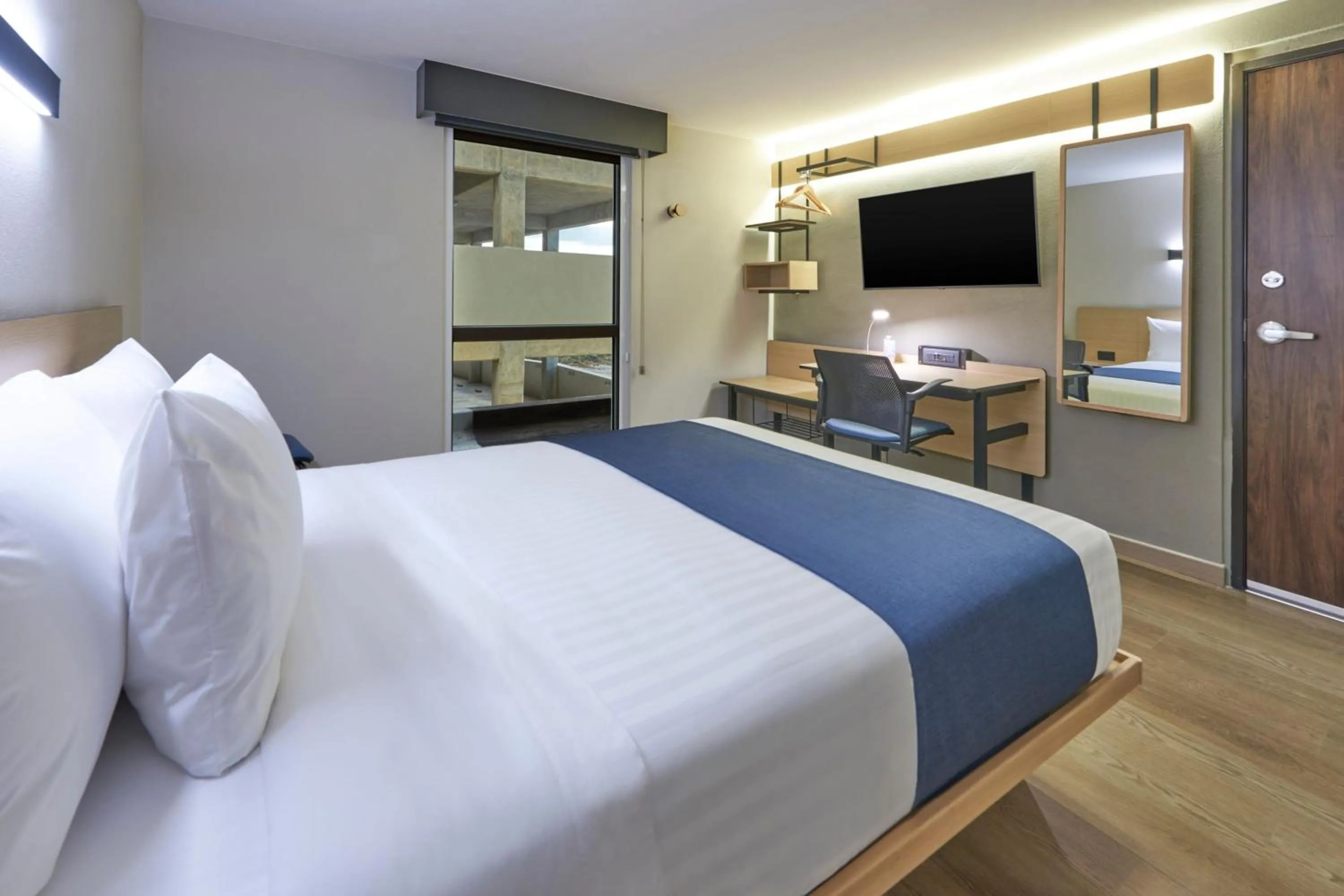 Bedroom, Bed in City Express by Marriott Cancun Aeropuerto