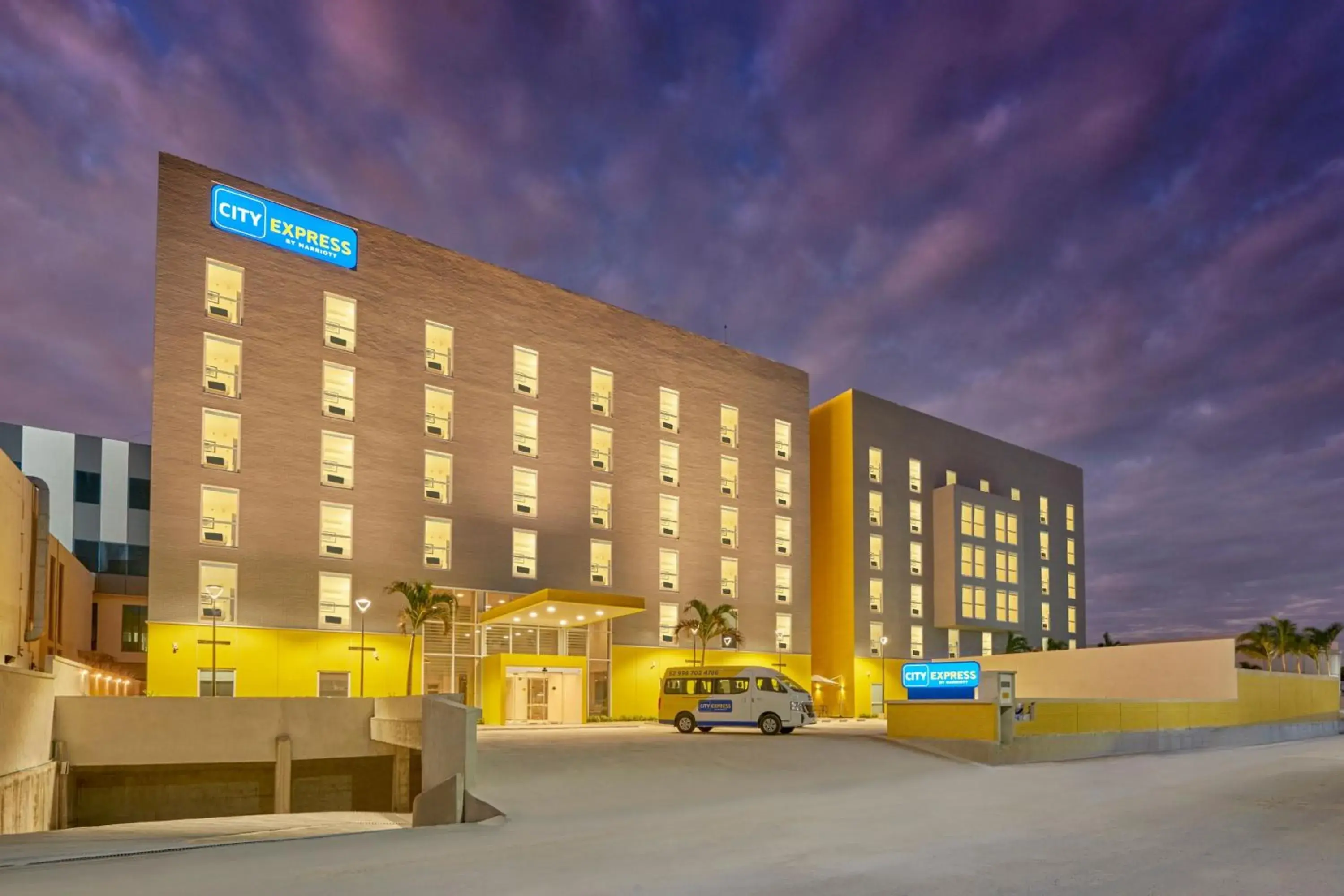 City Express by Marriott Cancun Aeropuerto City Express by Marriott Cancun Aeropuerto