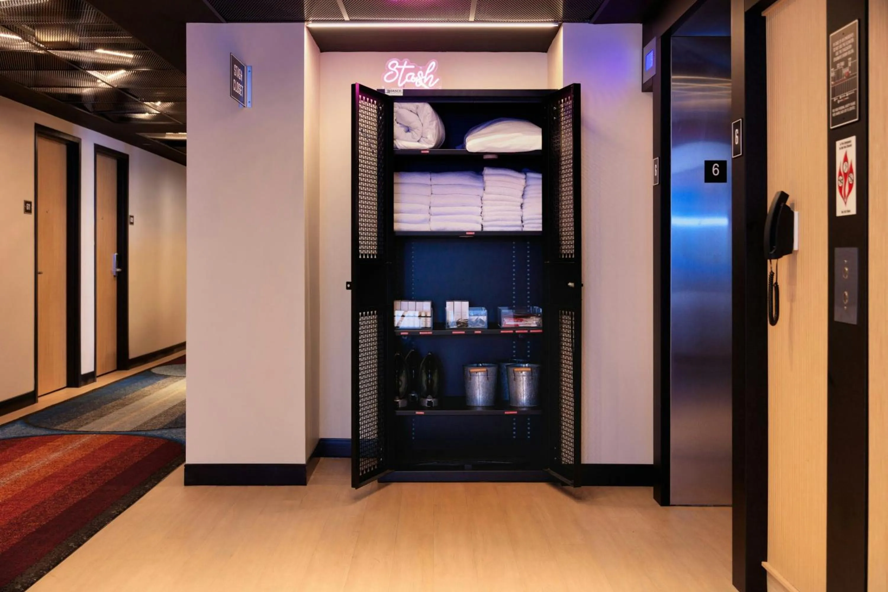 Other, Bed in Moxy Miami Wynwood