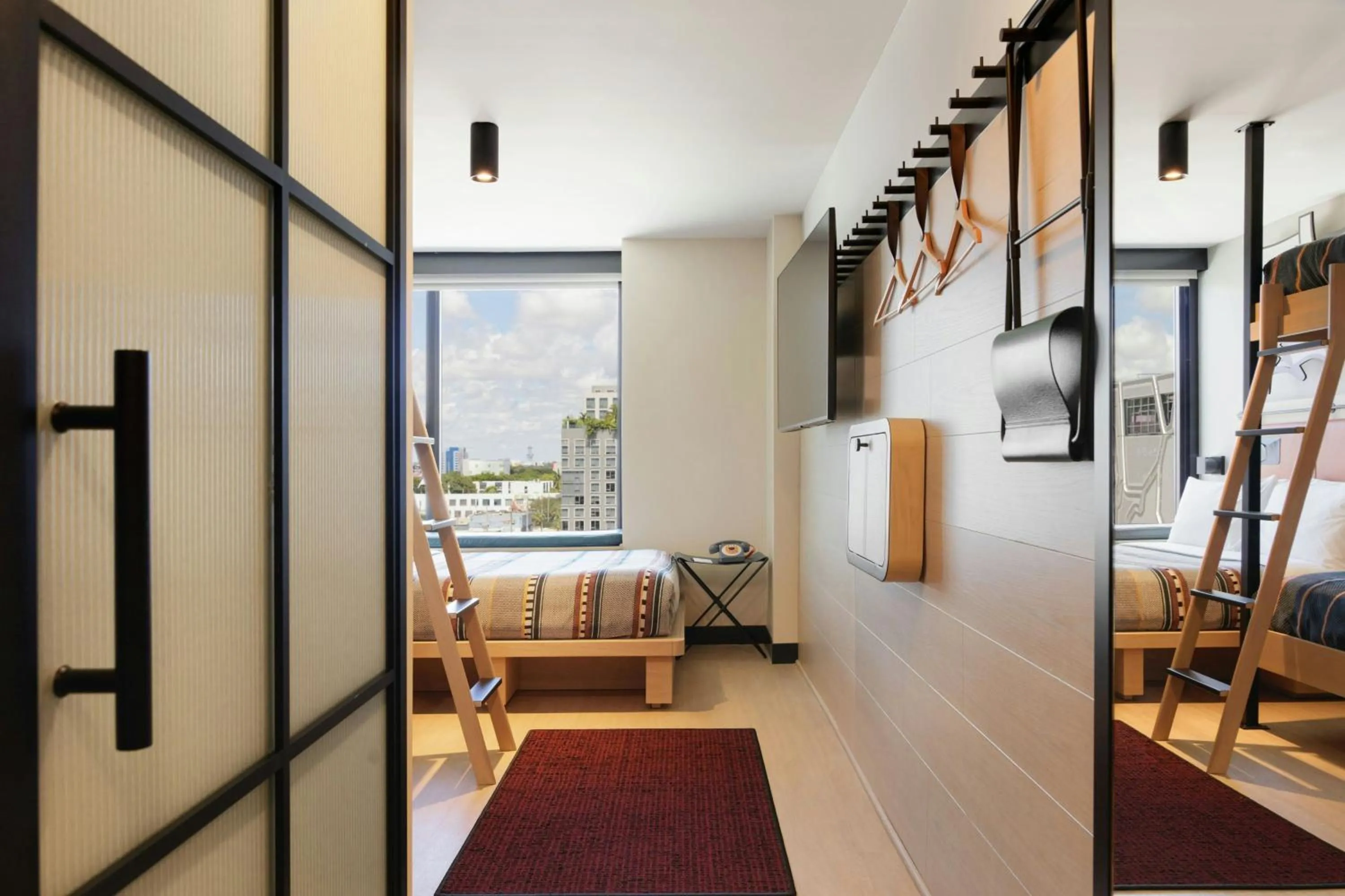 Photo of the whole room in Moxy Miami Wynwood