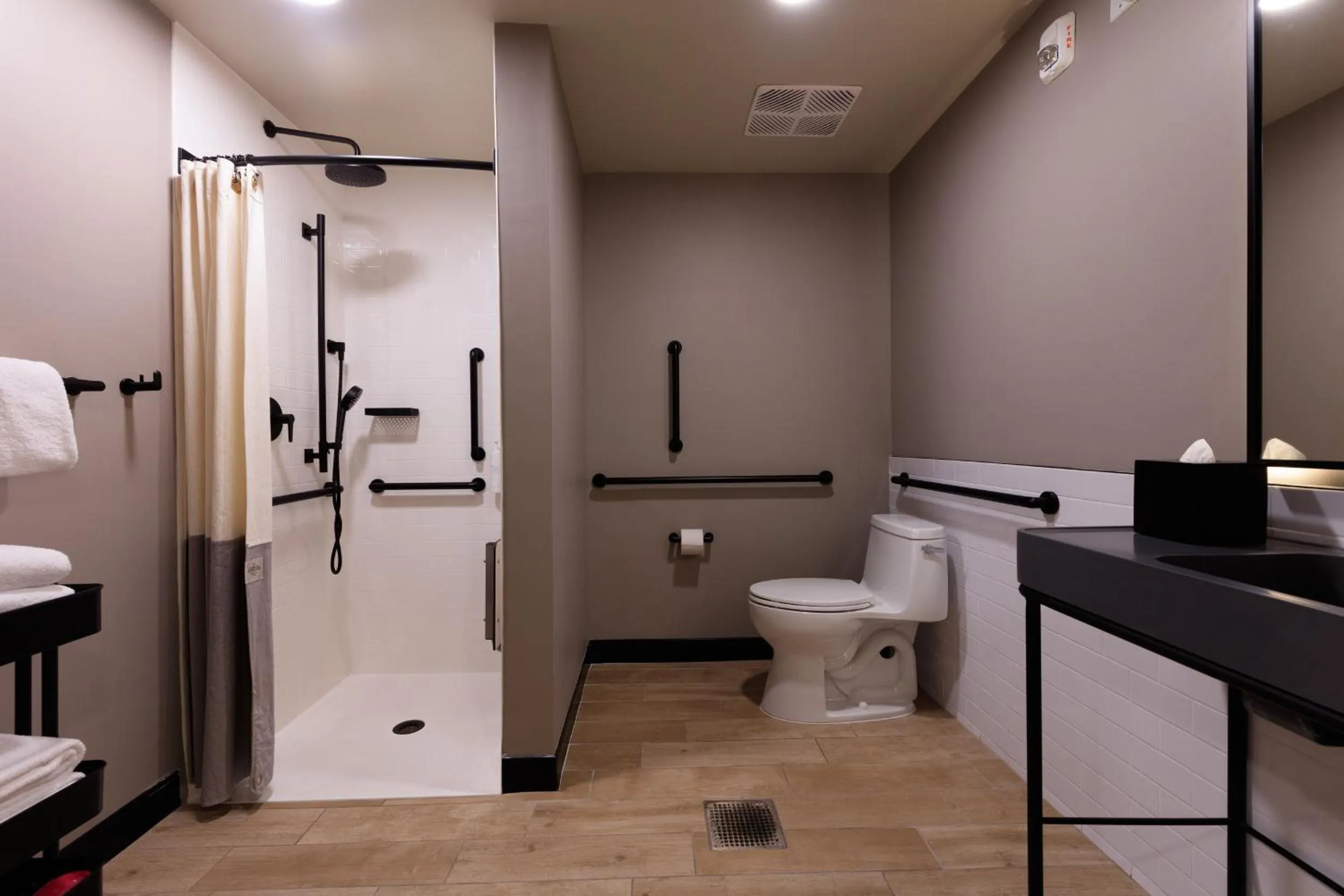 Bathroom in Moxy Miami Wynwood