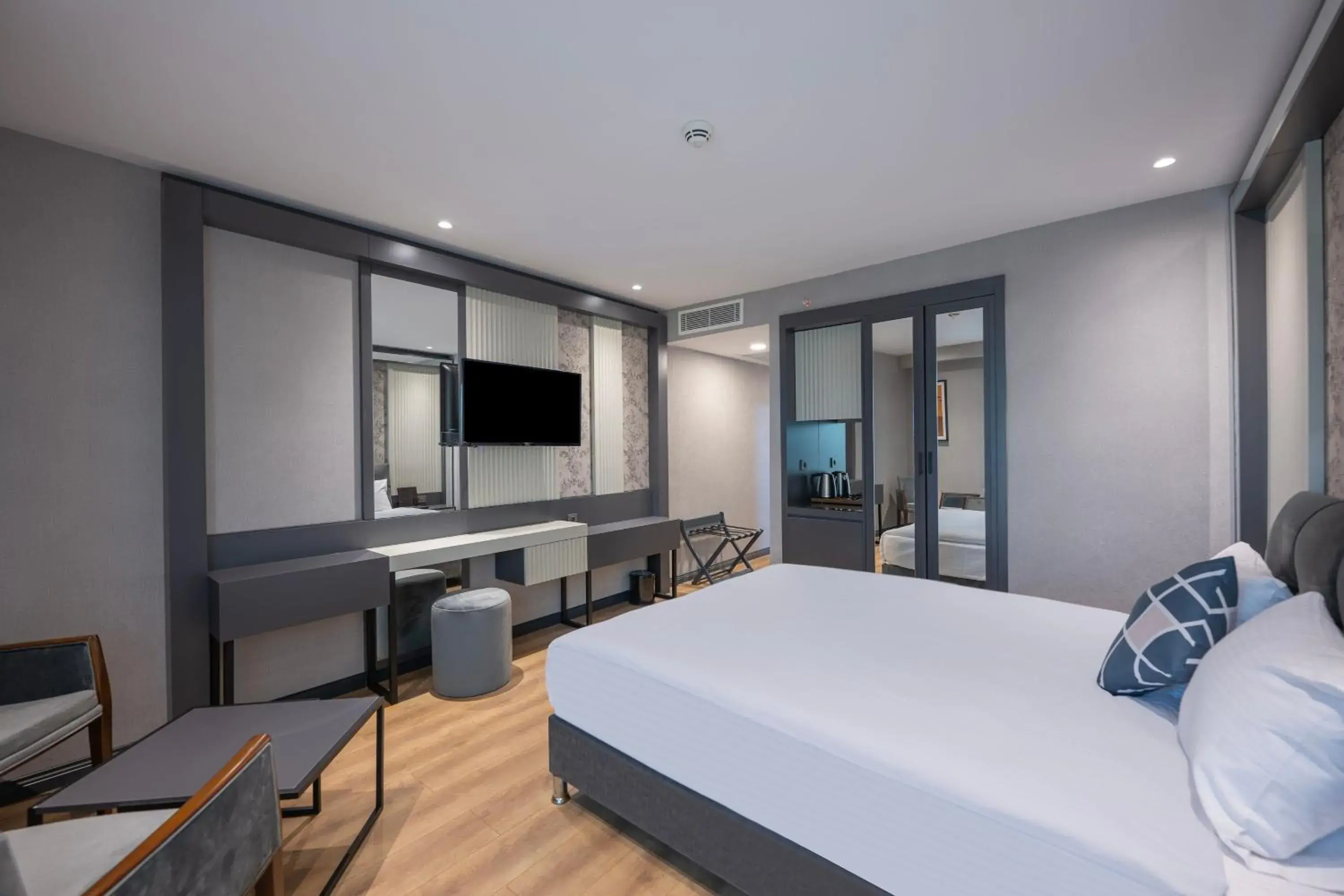 Photo of the whole room, Bed in Four Points Flex by Sheraton Antalya Lara Photo of the whole room, Bed in Four Points Flex by Sheraton Antalya Lara