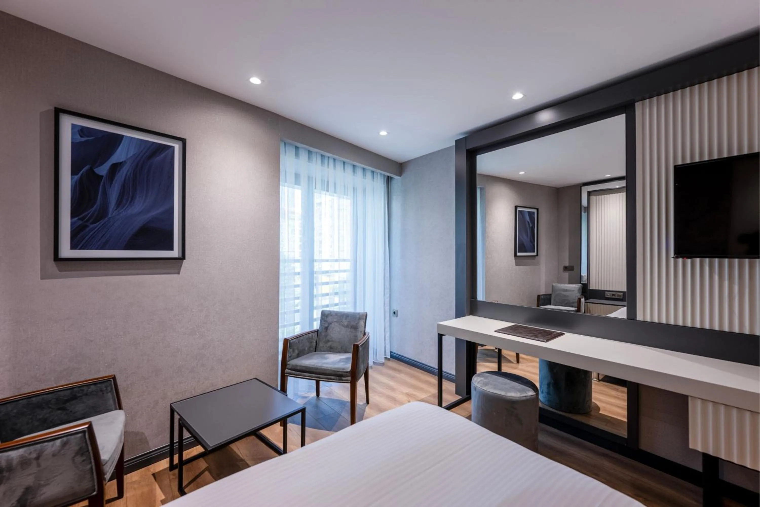 Photo of the whole room, Bed in Four Points Flex by Sheraton Antalya Lara