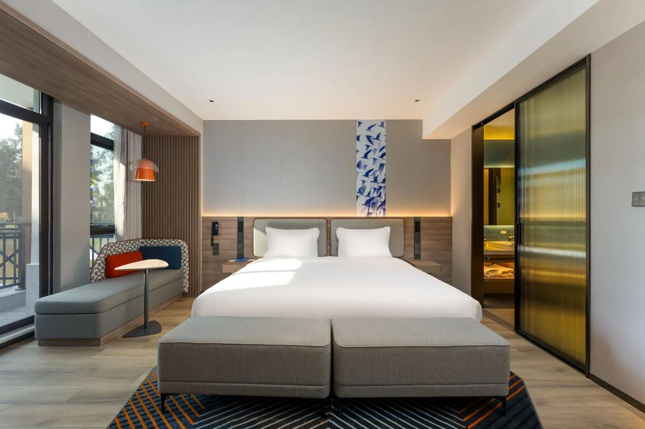 Photo of the whole room, Bed in Holiday Inn Express Yuhuan Wetland Park by IHG