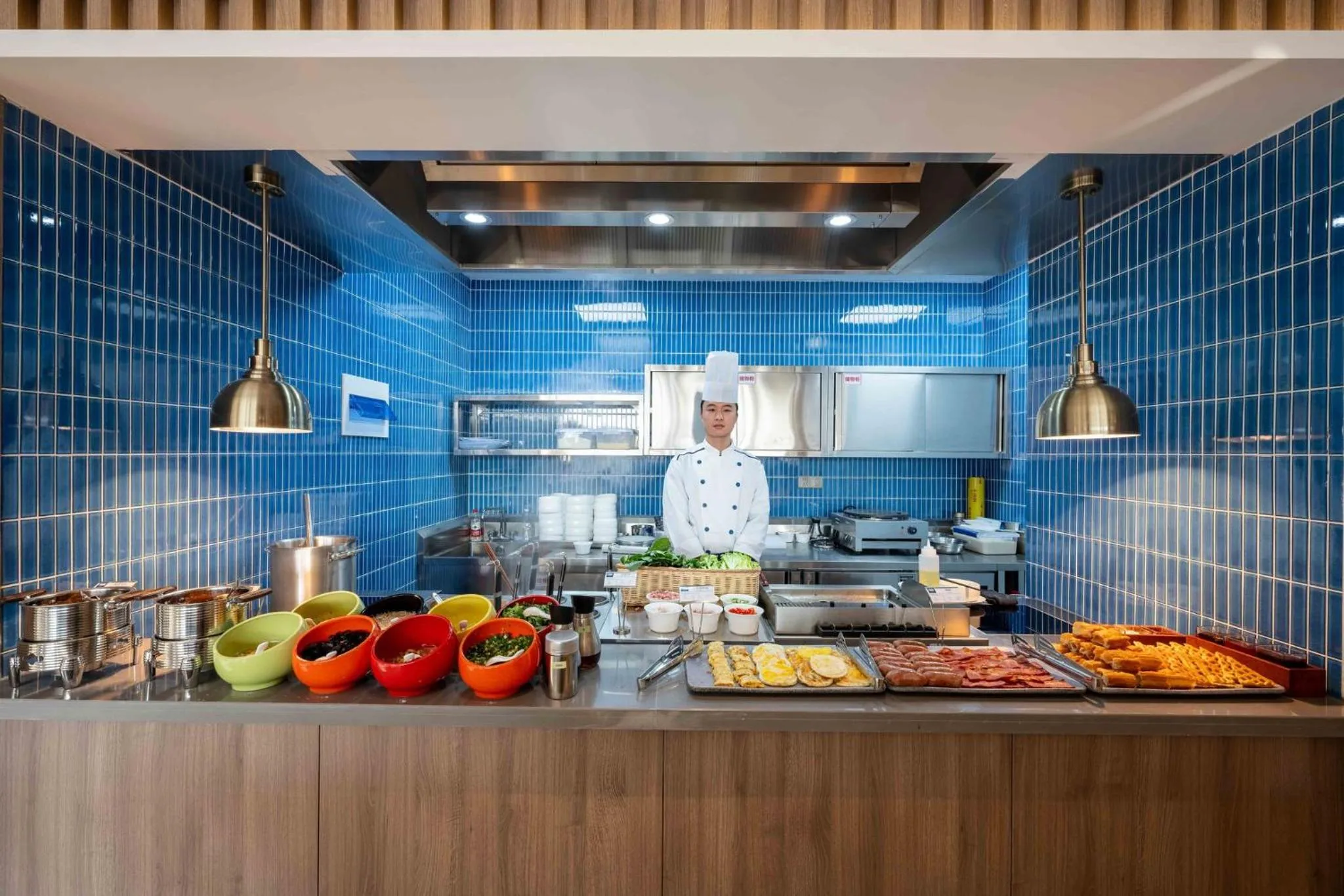 Restaurant/places to eat in Holiday Inn Express Yuhuan Wetland Park by IHG