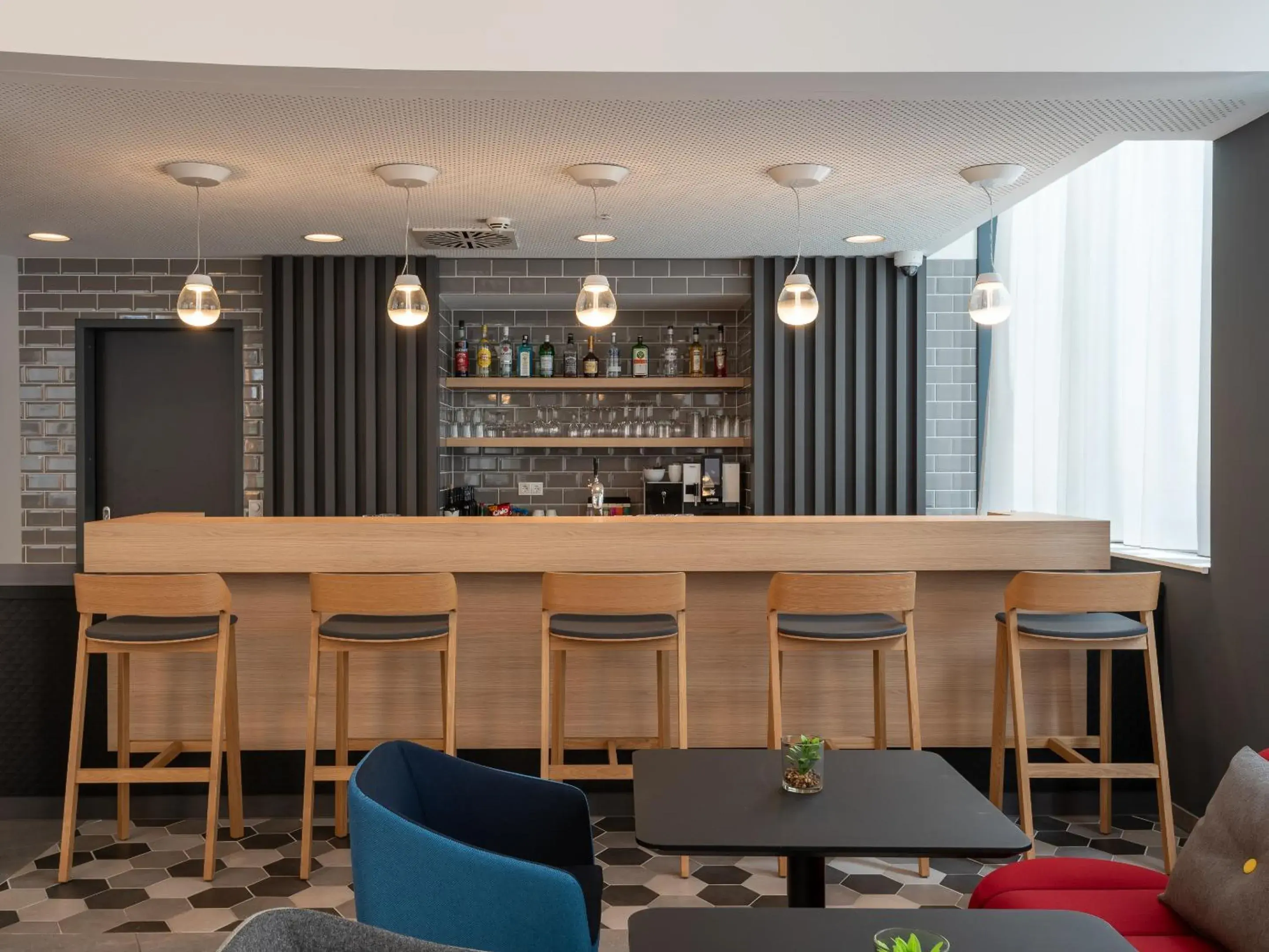 Lounge or bar in Holiday Inn Express Heilbronn by IHG Lounge or bar in Holiday Inn Express Heilbronn by IHG