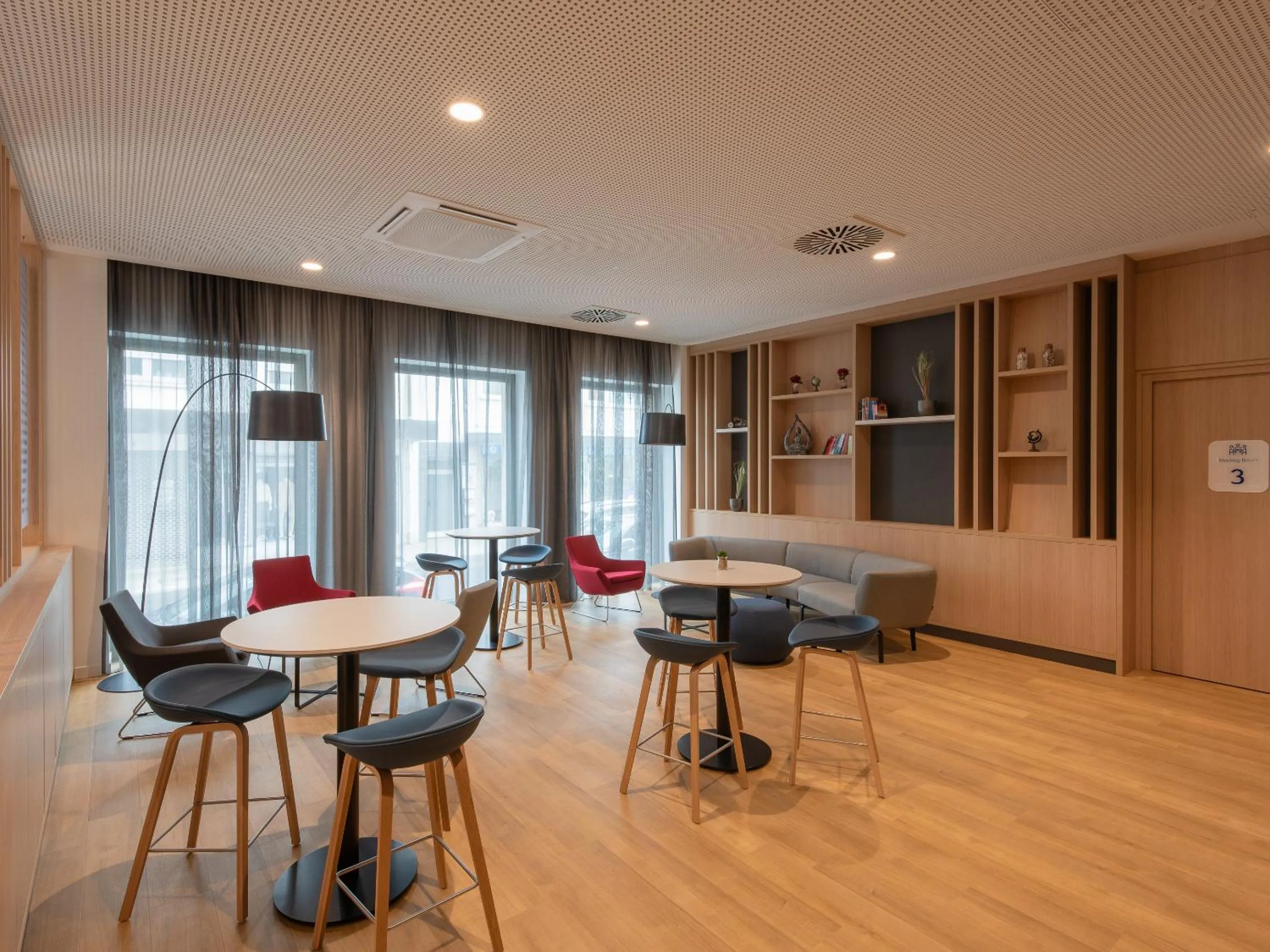 Restaurant/places to eat in Holiday Inn Express Heilbronn by IHG