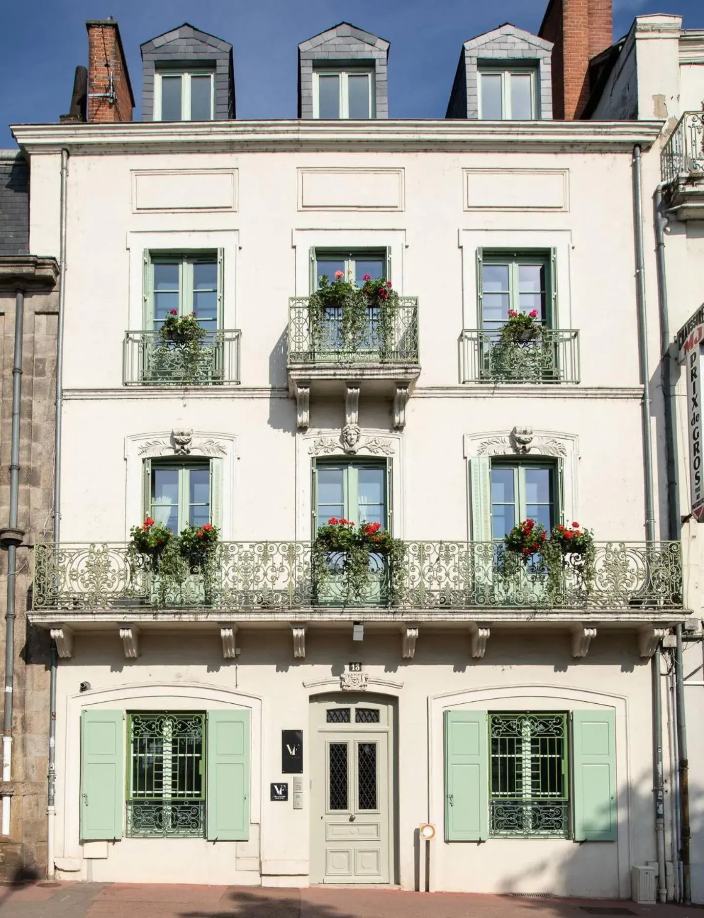 VILLA FLEURY - APPART'HÔTEL DE STANDING VILLA FLEURY - APPART'HÔTEL DE STANDING