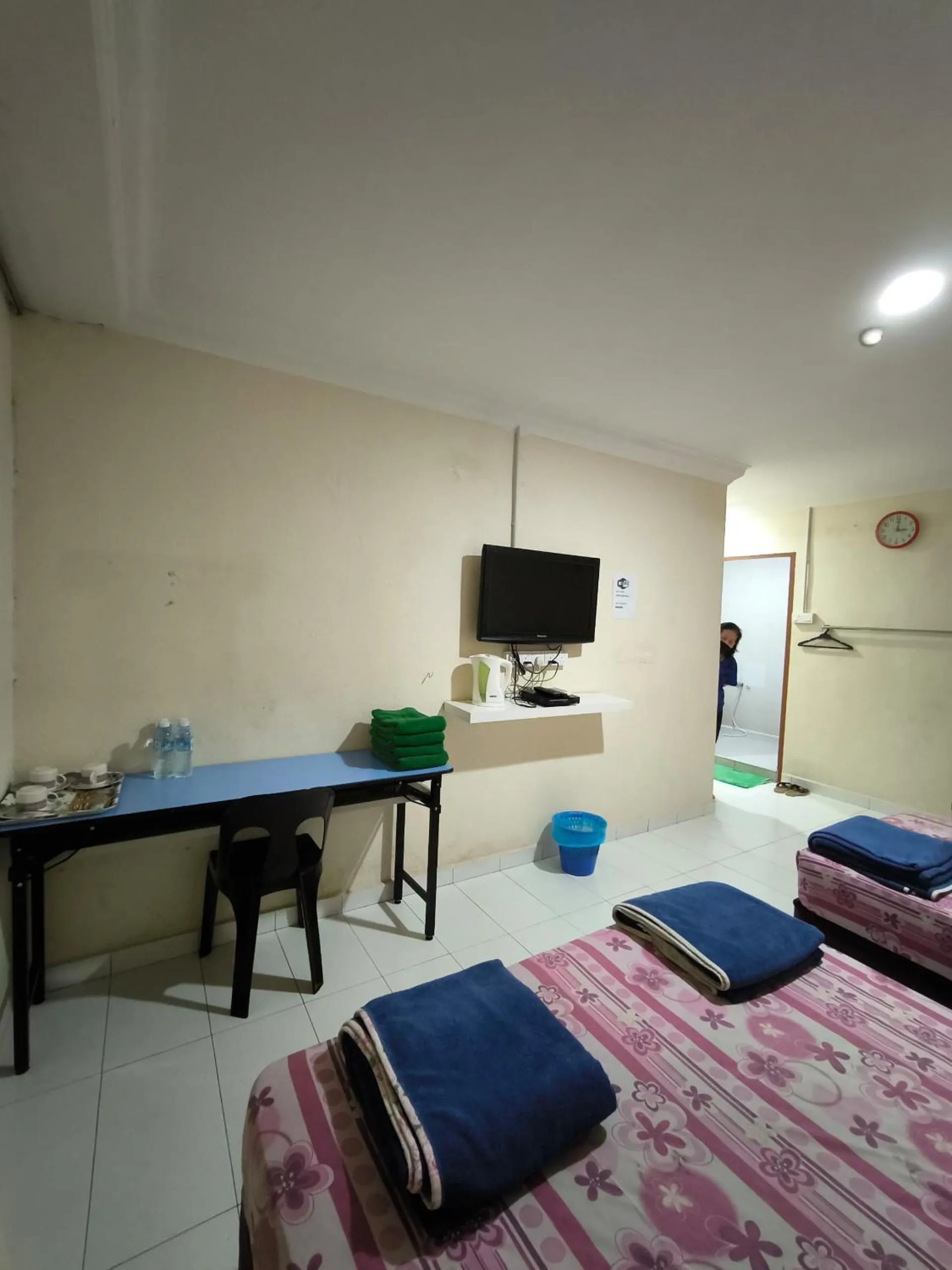 Bedroom in OYO 90895 Hotel Ikia