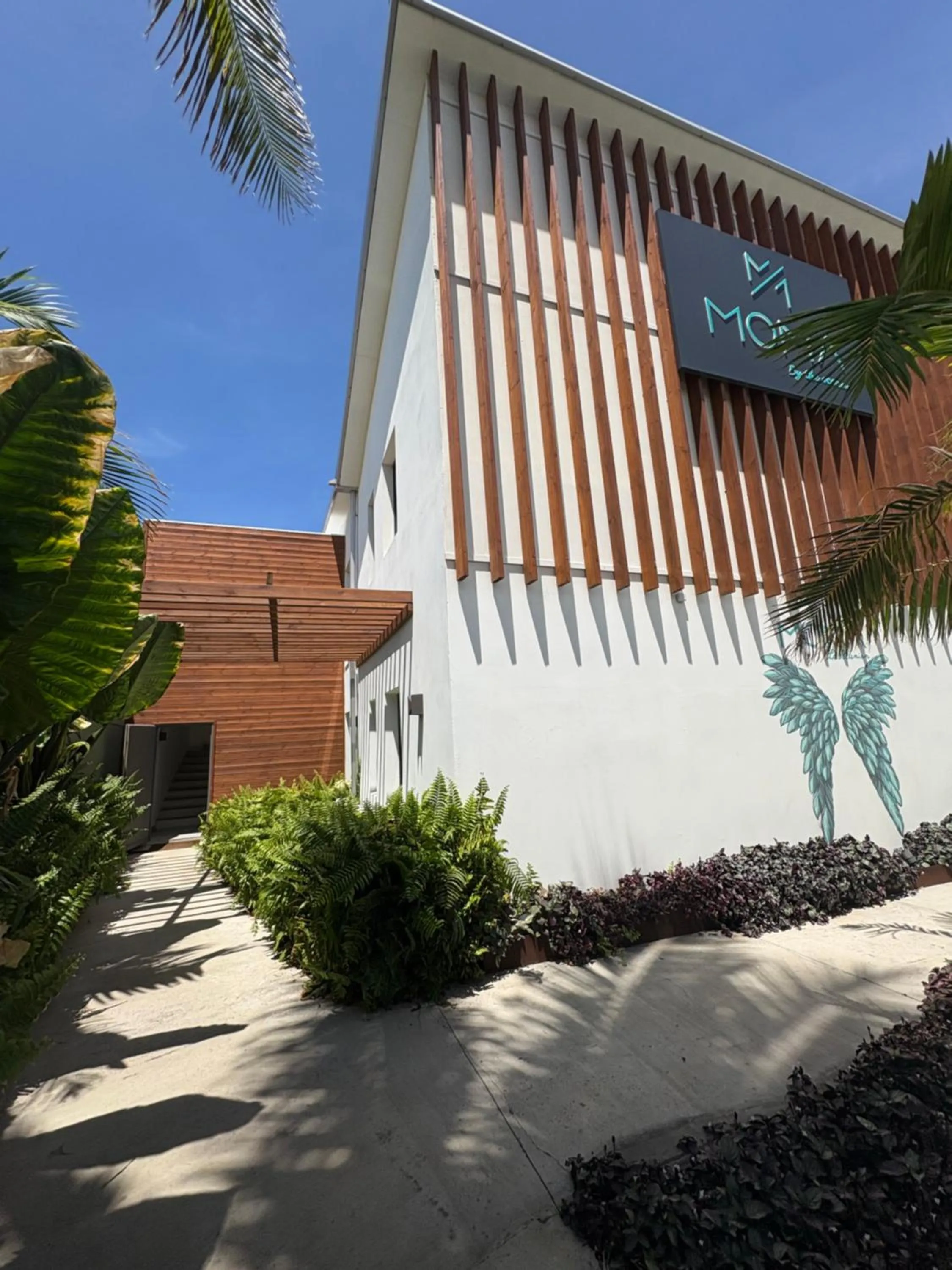 Property building in Le Moma by the ocean