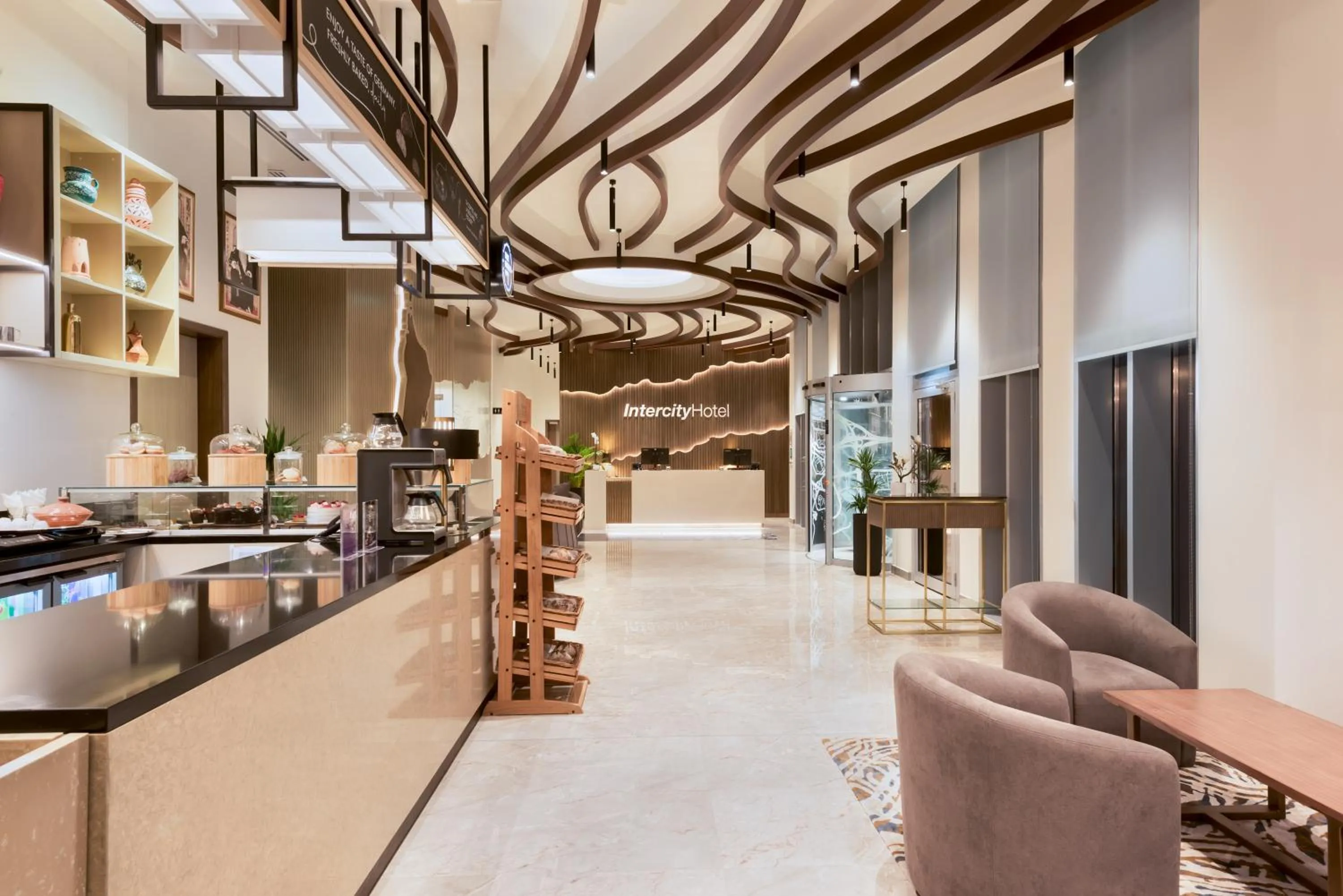 Lobby or reception in IntercityHotel Bawshar Muscat