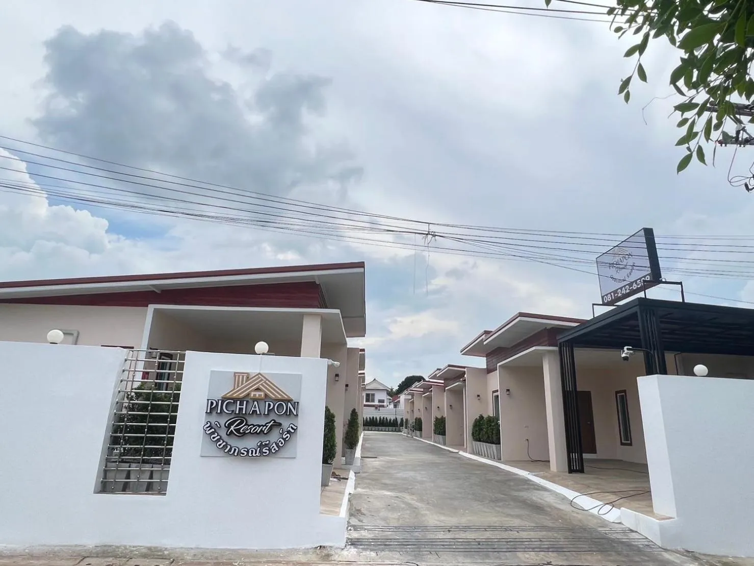 Property building in PICHAPON RESORT